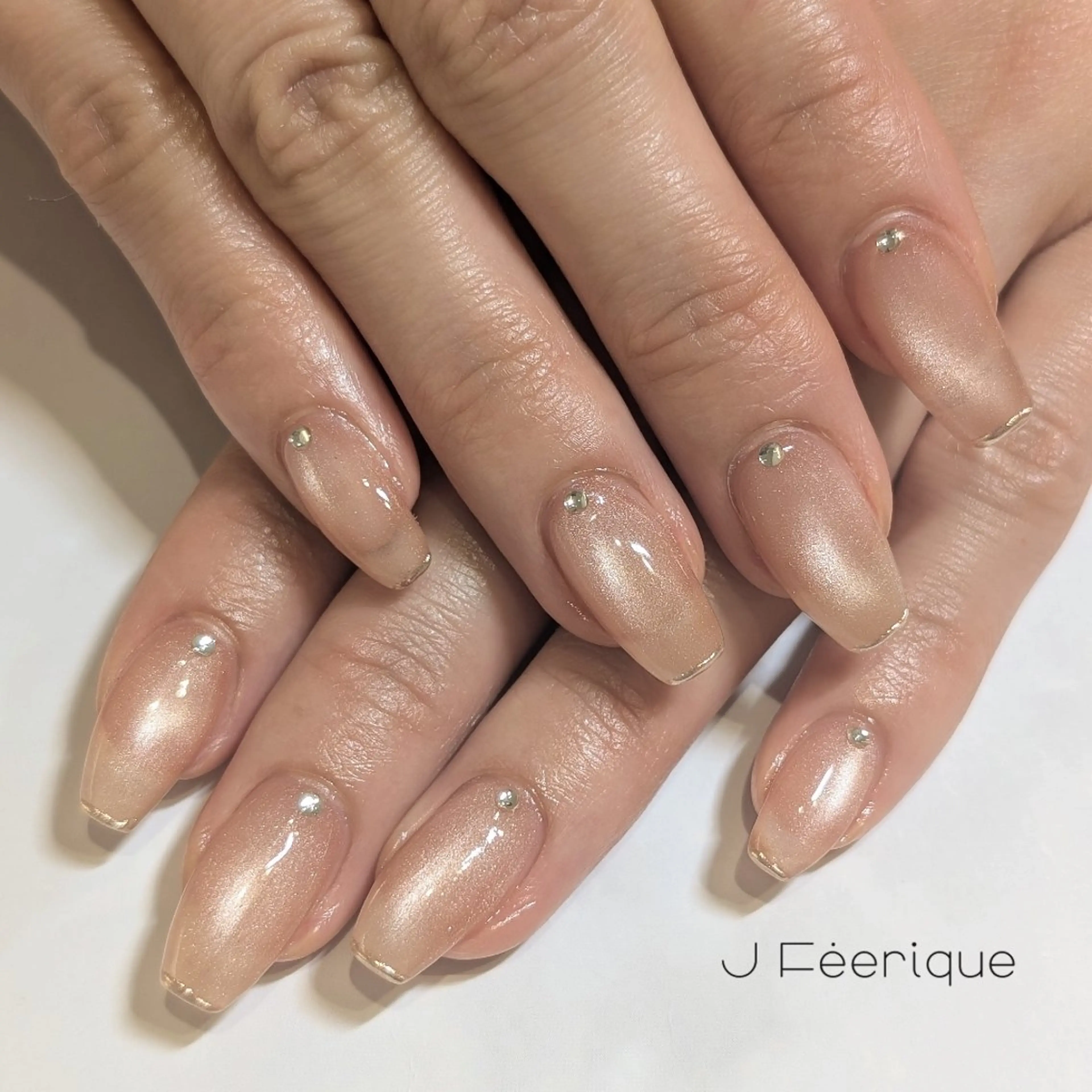 ネイル ミラーネイル ストーンネイル ハンドネイル ハンドケア Eri　歴8年　/ 南森町ネイル💅のネイルデザイン