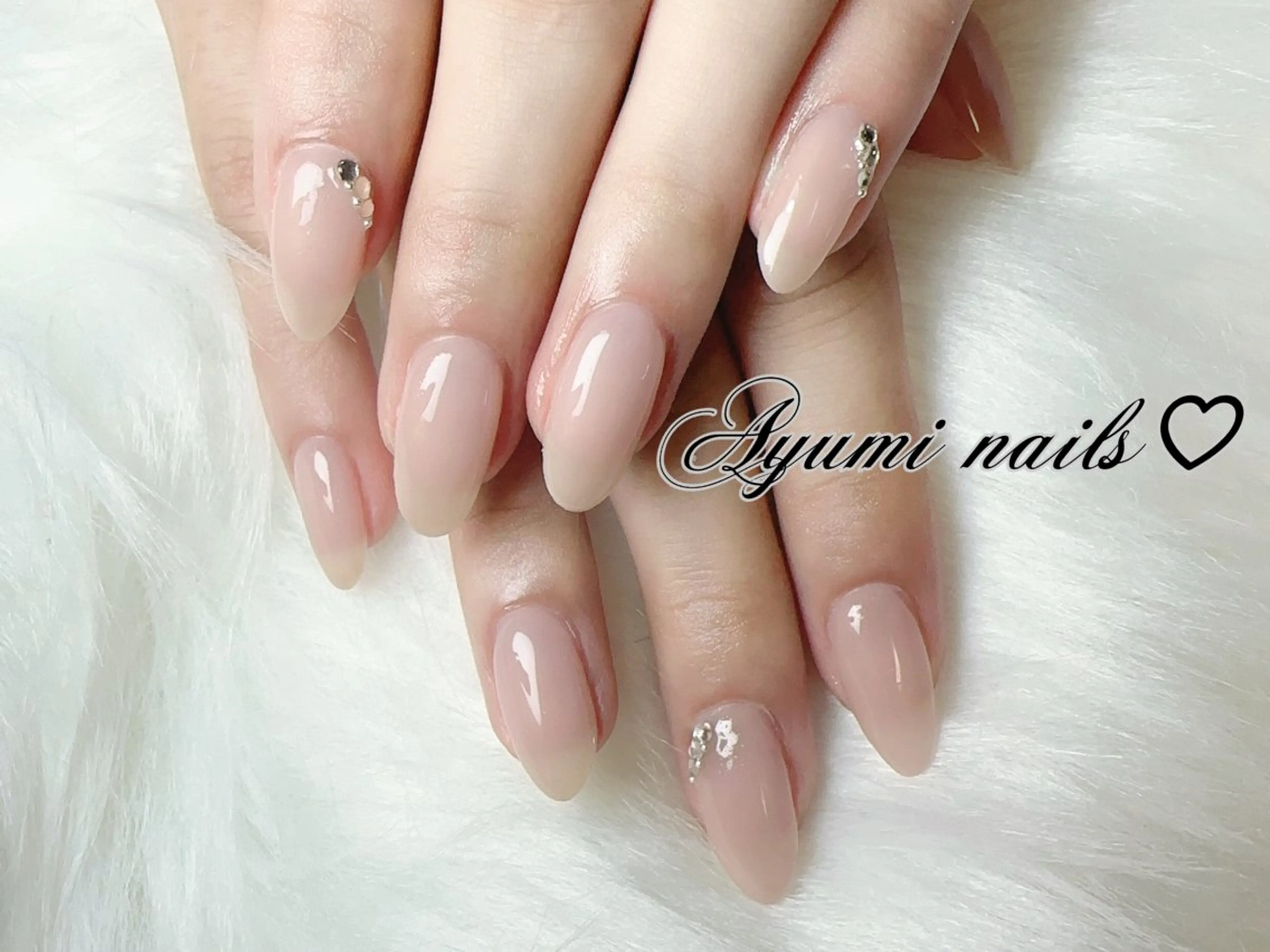ネイル YUMI ニュアンスnailsのネイルデザイン