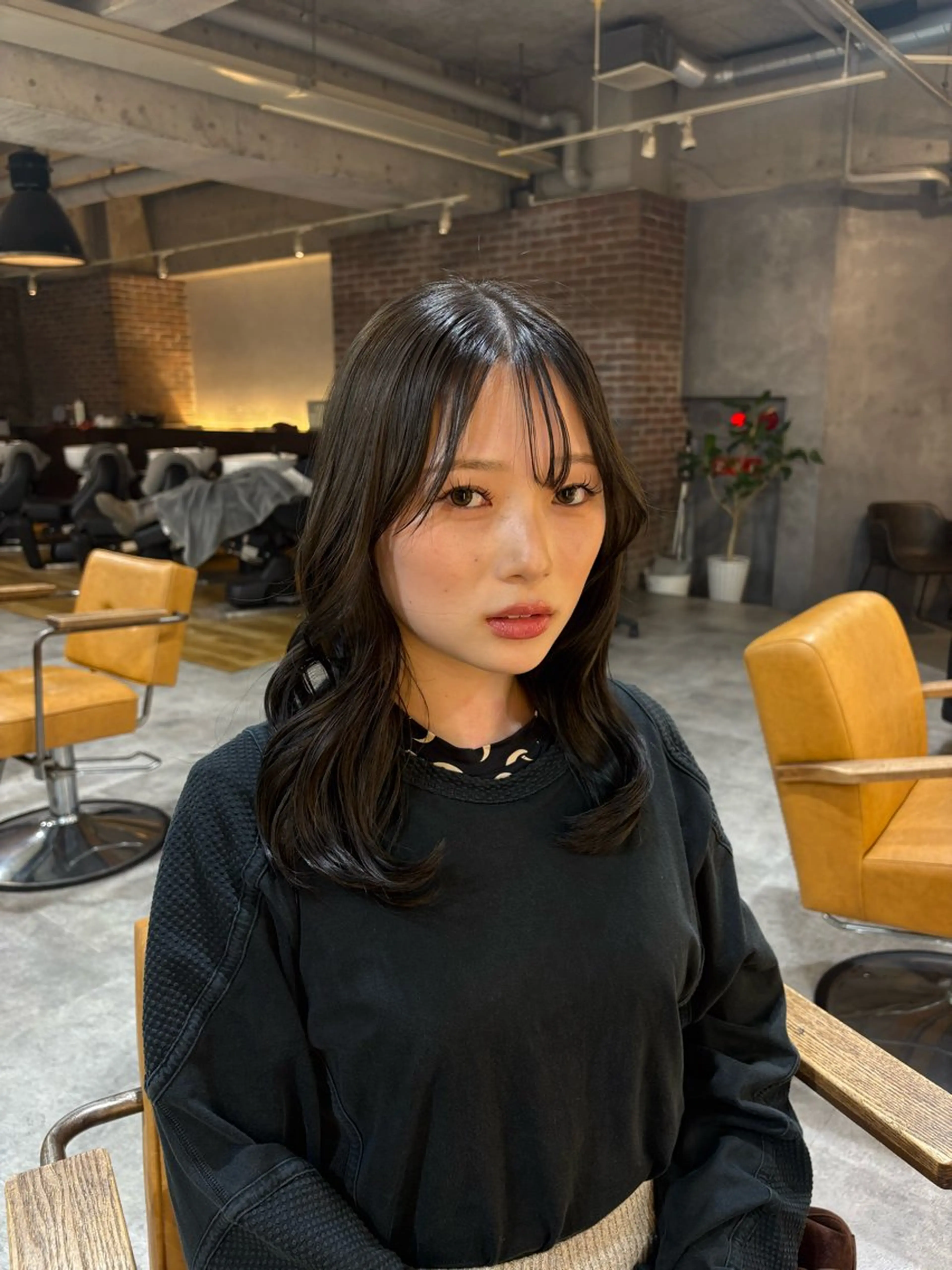 セミロング カット 艶カラー🫧/韓国 レイヤー/愛珠🎀のヘアスタイル
