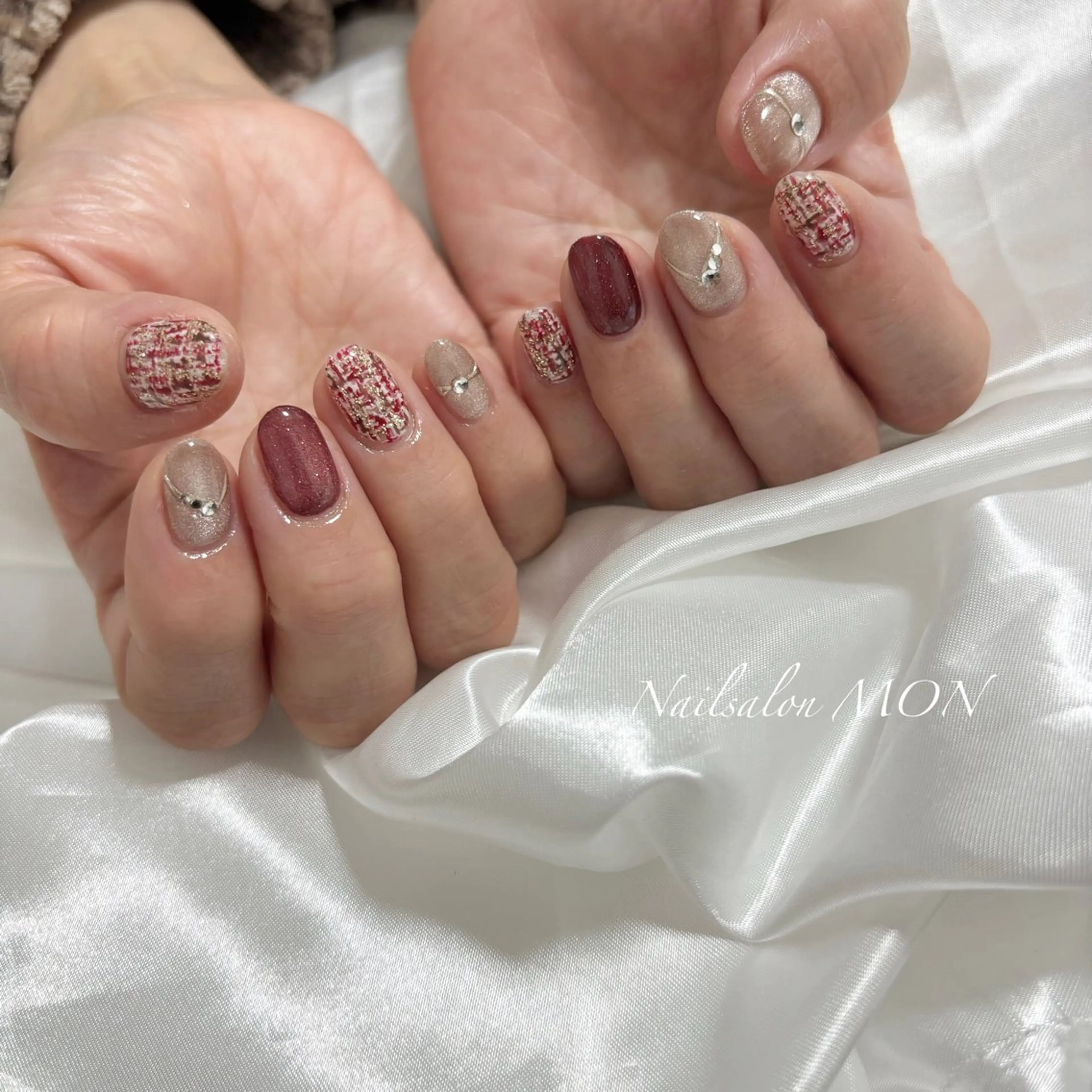 ネイル ストーンネイル ハンドネイル Nailsalon MONのネイルデザイン