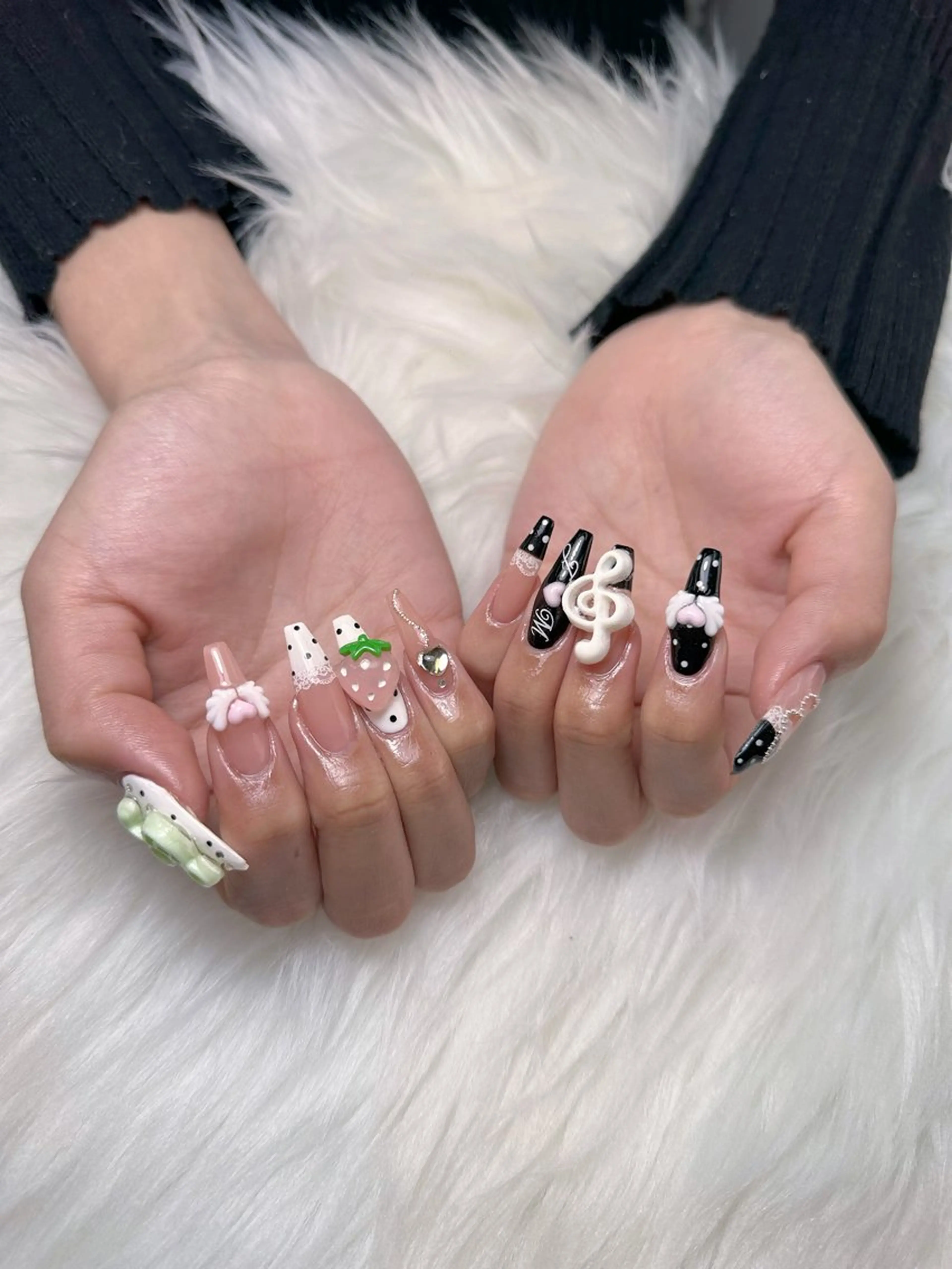 ネイル ハンドネイル Kingnail Emiのネイルデザイン
