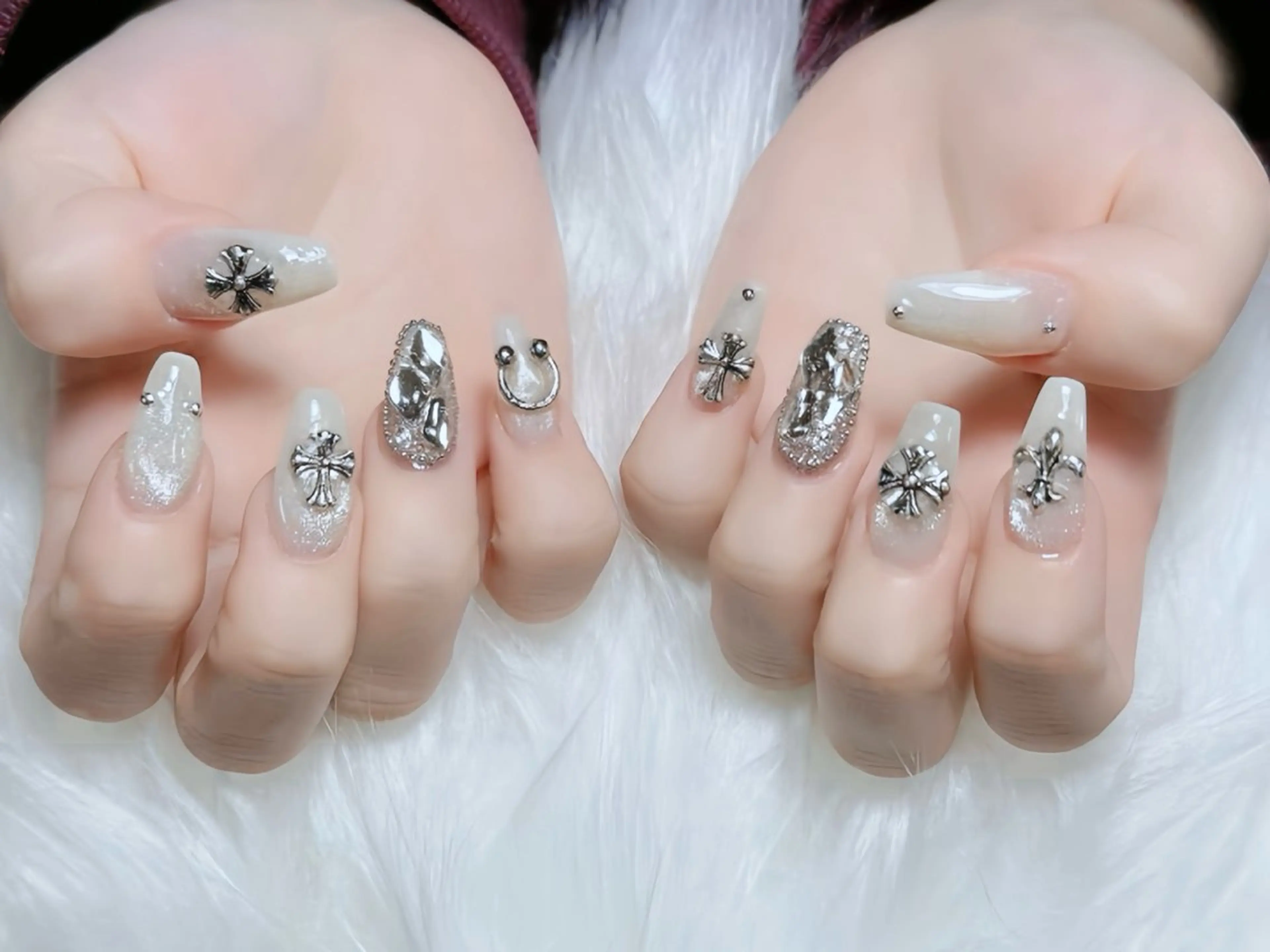 ネイル 長さ出し フットネイル ジェルネイル 韓国ネイル マグネットネイル ハンドネイル YMT NailStudioのネイルデザイン