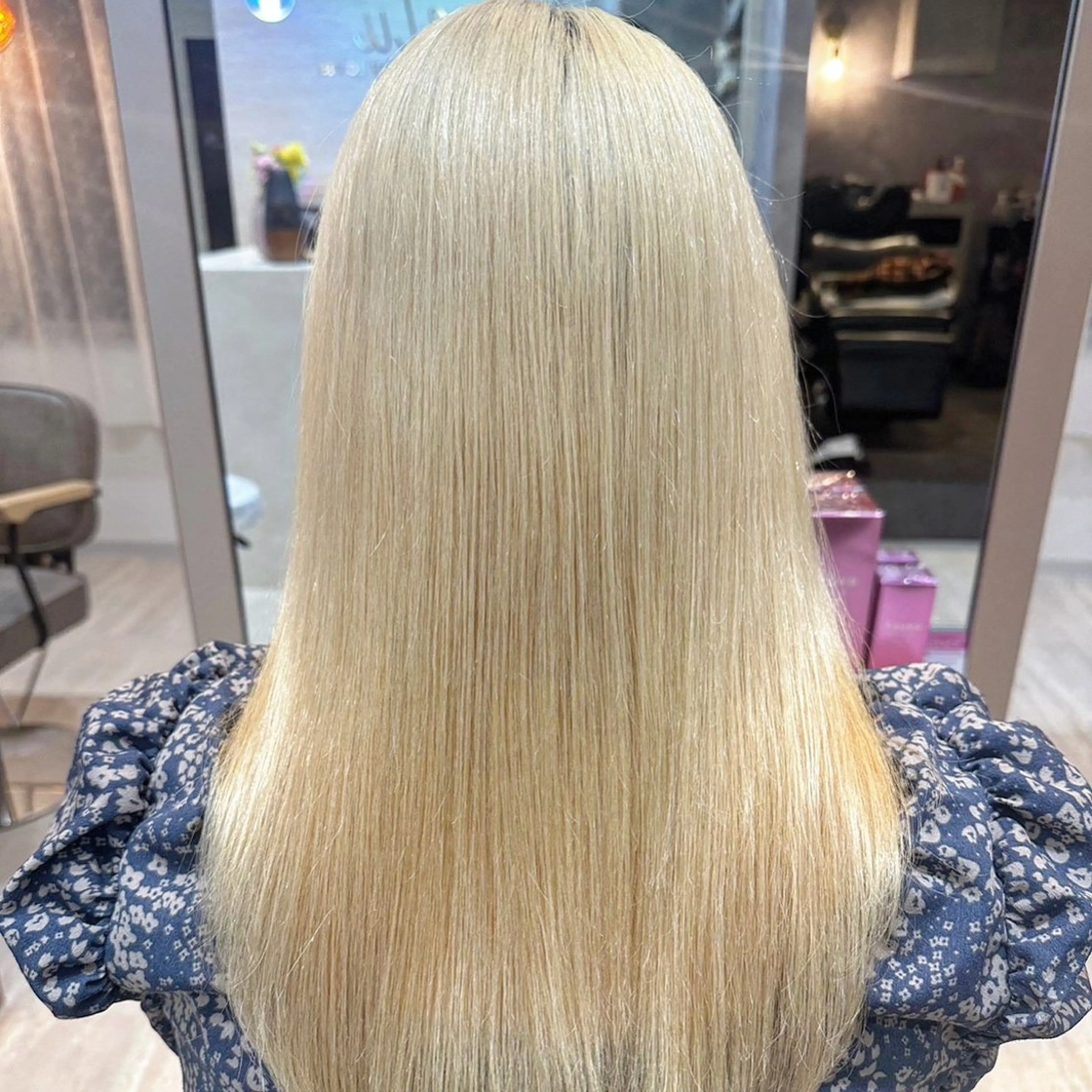 セミロング カラー ブリーチ ブロンド トリートメント トリートメント 🏹あみ🏹暗髪 /オリーブ/髪質改善のヘアスタイル