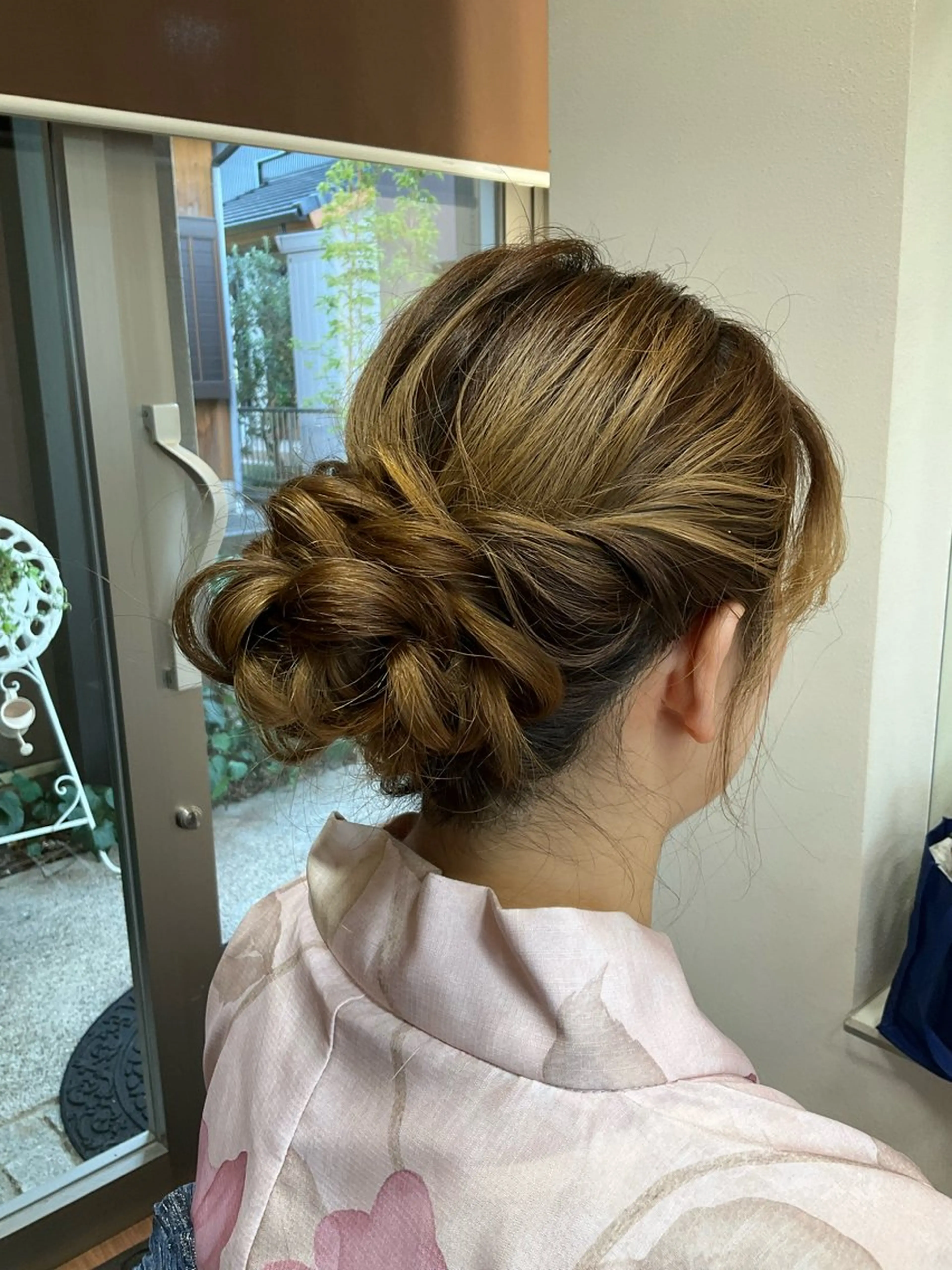 ヘアセット(プルアップ)の写真