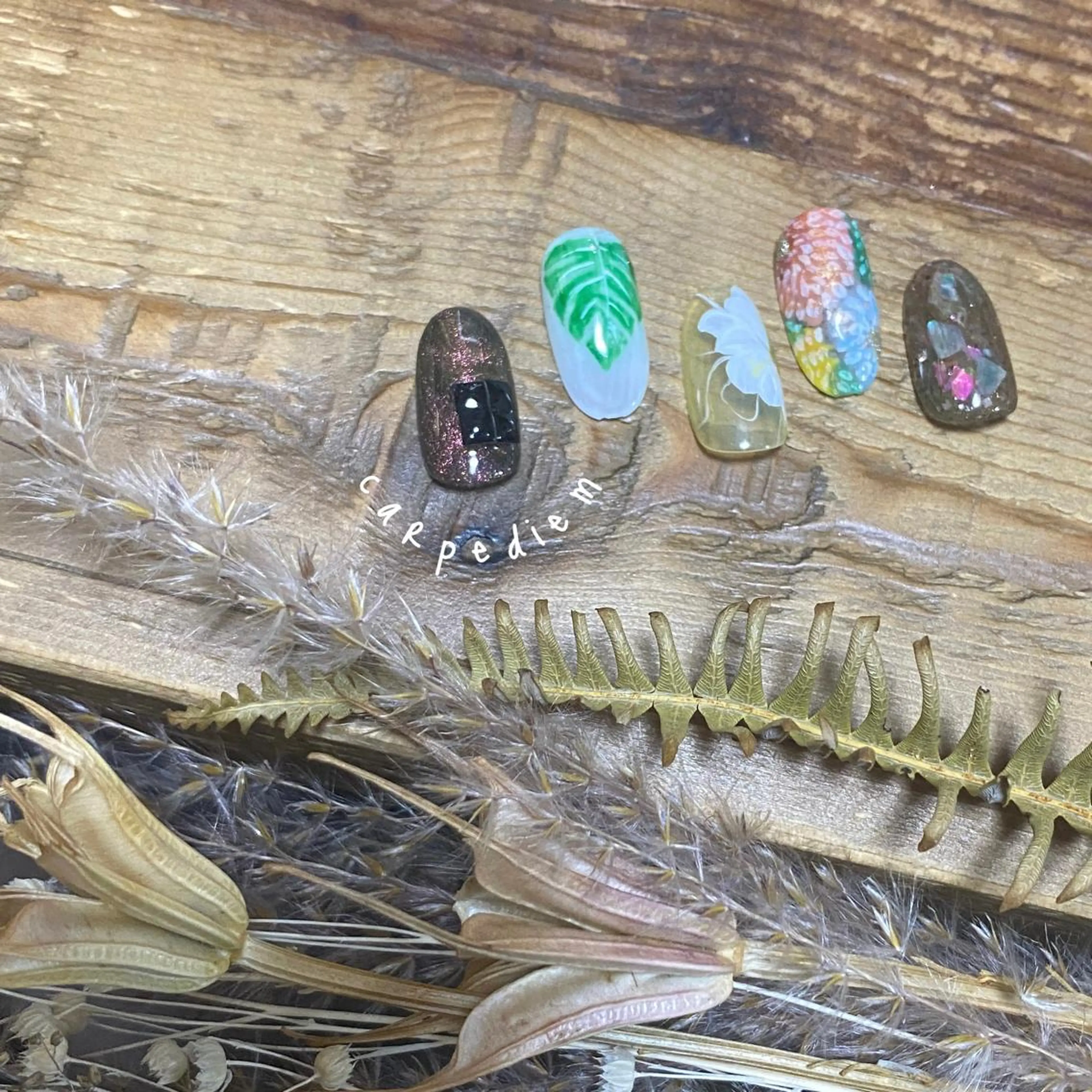 ミディアム 城東区ネイルサロン carpediemのネイルデザイン