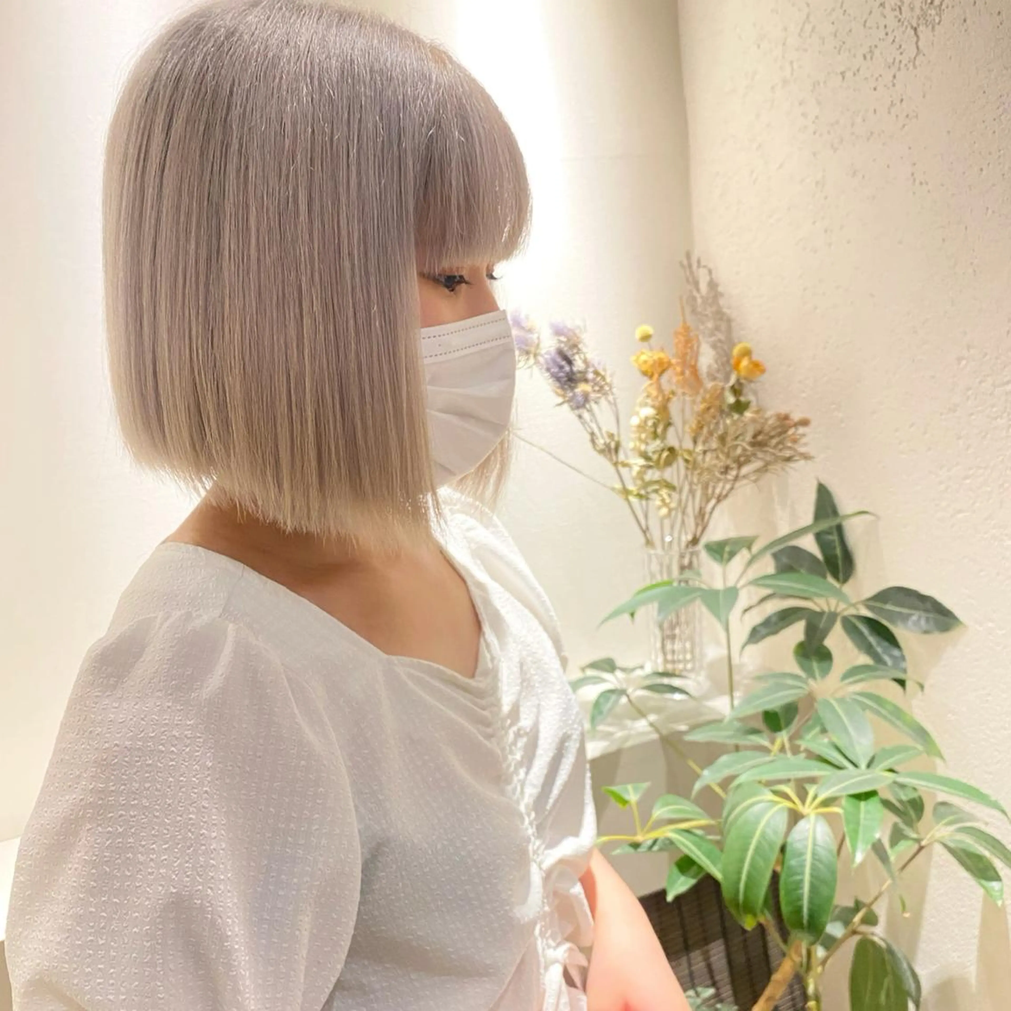 ショート アッシュ ボブ 髪質改善 レイヤーカット ショートヘア カット ヘアカラー ショート〜ミディアム 喜多司のヘアスタイル