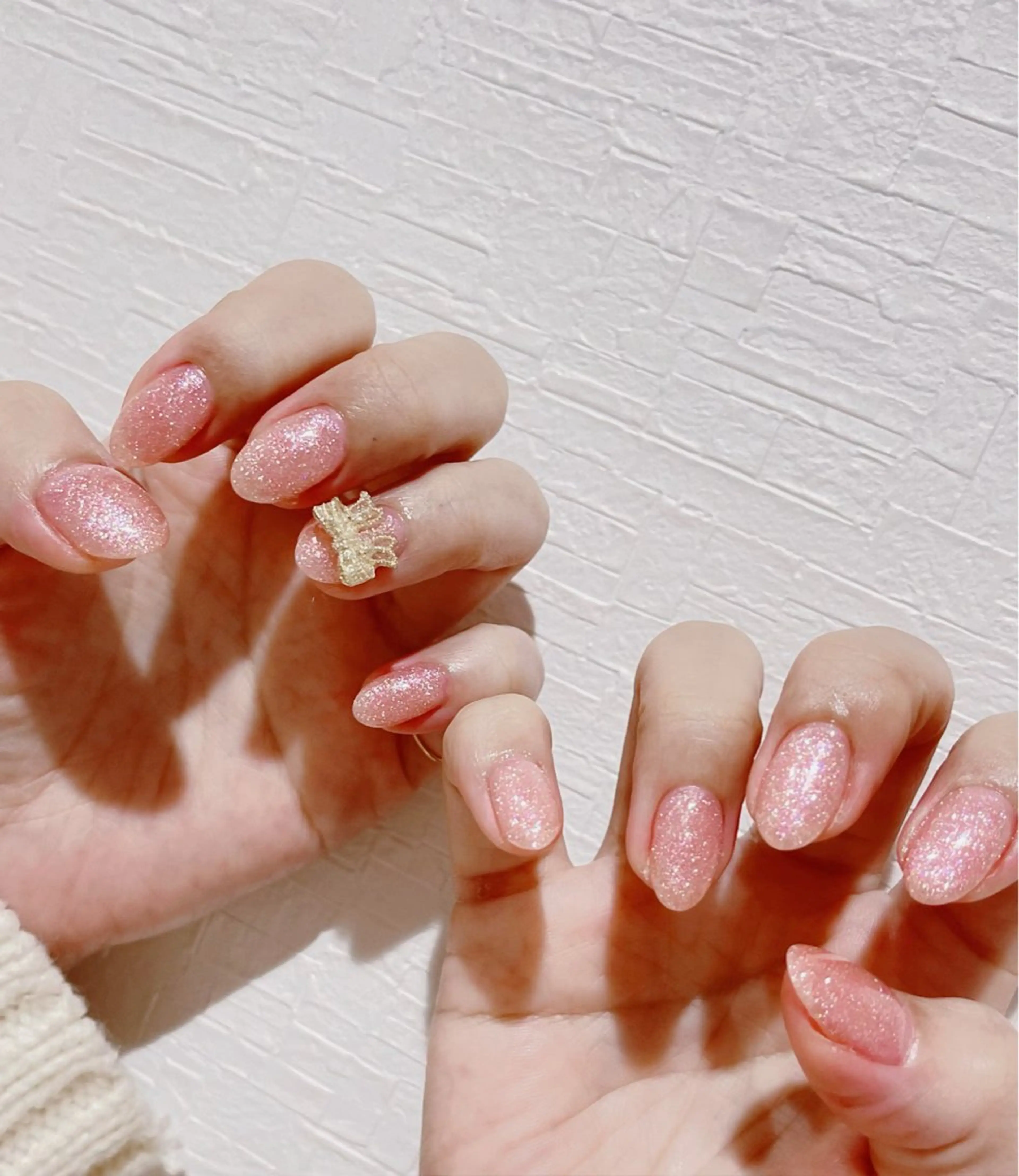 ネイル オーロラネイル 長さ出し フットネイル 韓国ネイル ラメ(グリッター) ハンドネイル 👍thumbs up nail👍のネイルデザイン