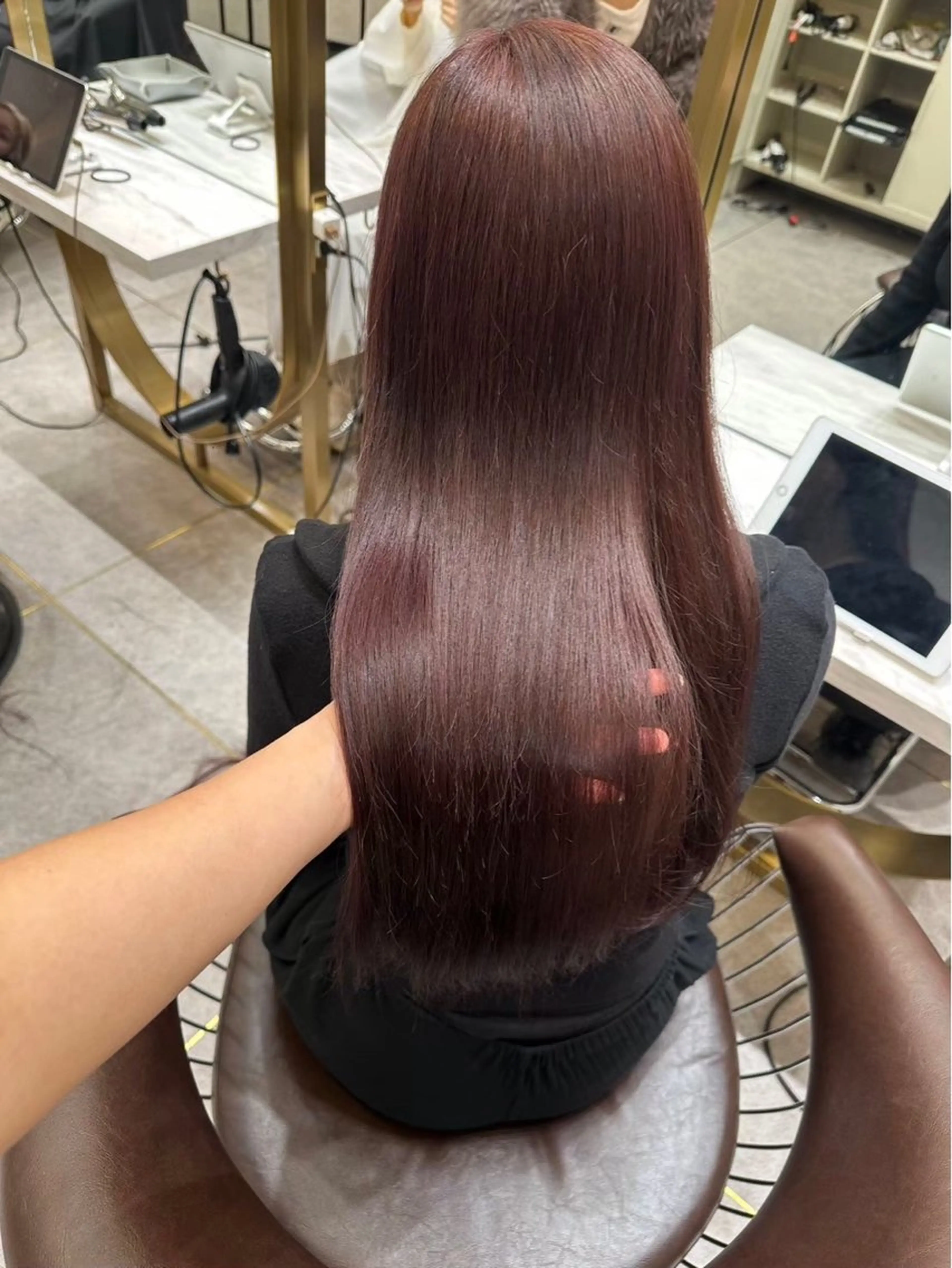 ロング カット ヘアカラー 縮毛矯正 トリートメント 博多ベージュ 🐻松井傑のヘアスタイル