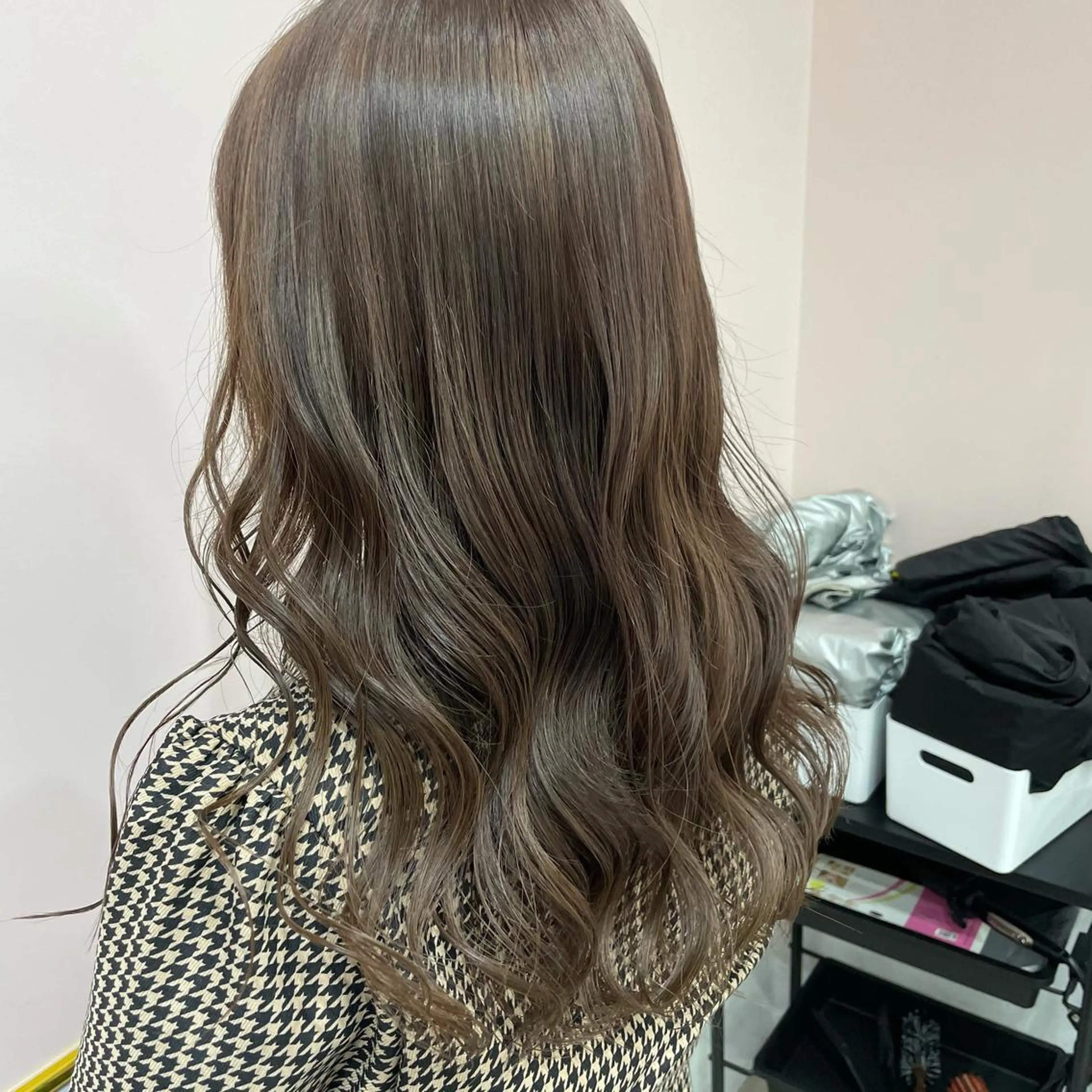 ミディアム カラー ヘアカラー トリートメント ヘアセット 🫧tatsuki 🫧“lot 横浜“のヘアスタイル