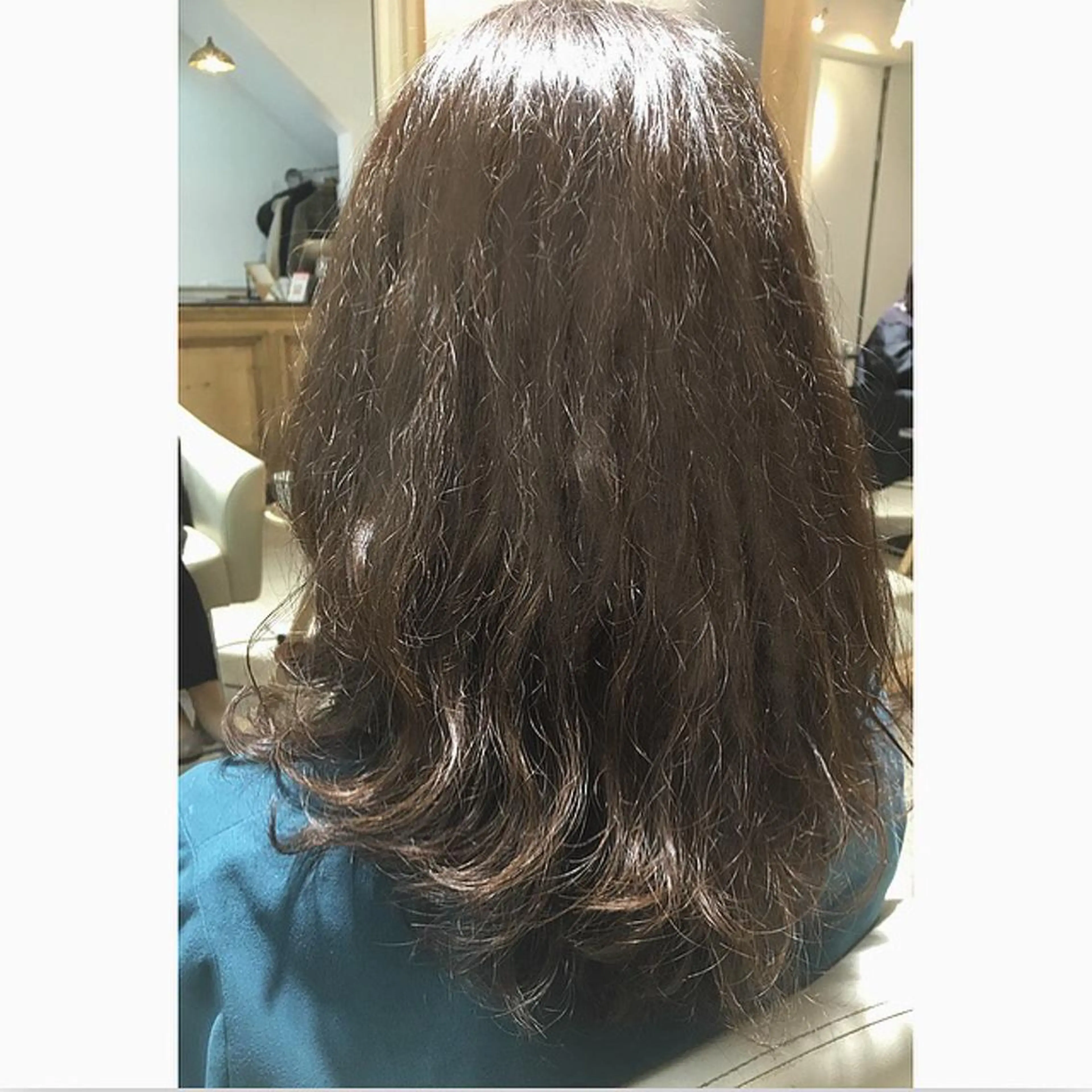 ロング 安永 涼のヘアスタイル