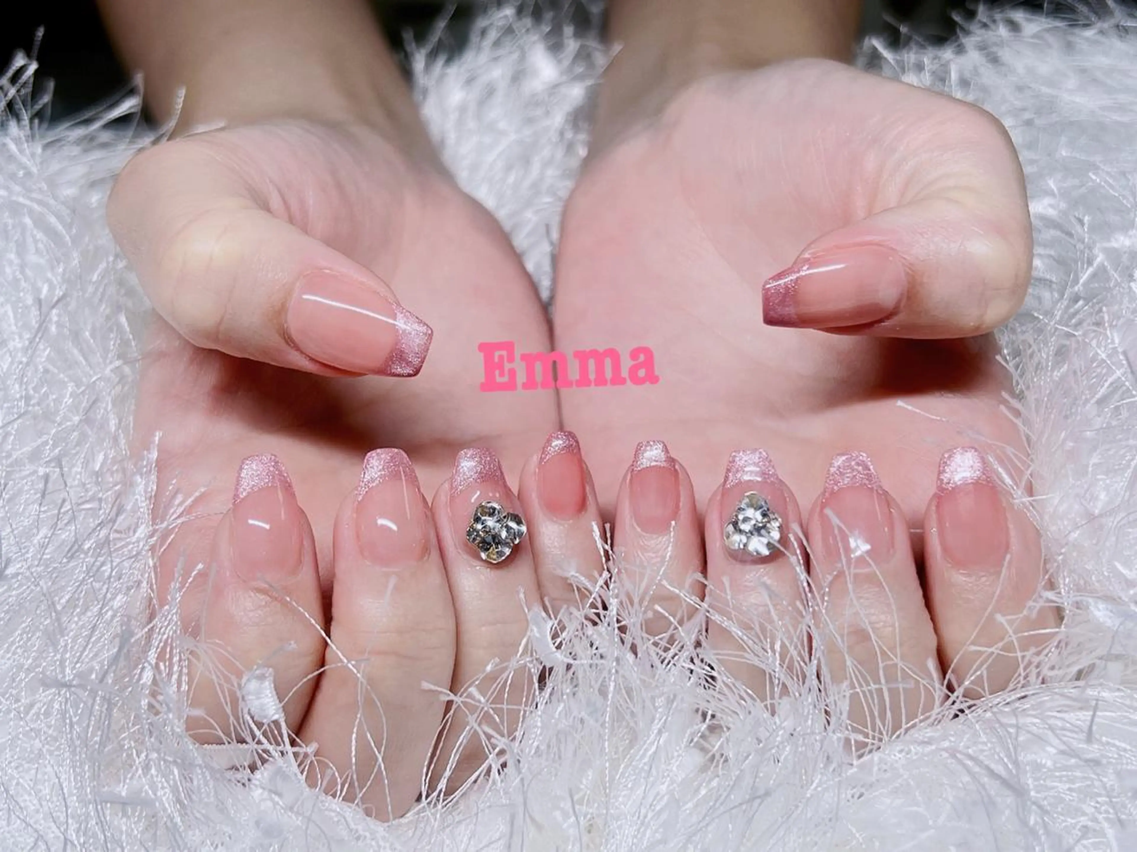 ネイル ISA_ BELLAのネイルデザイン