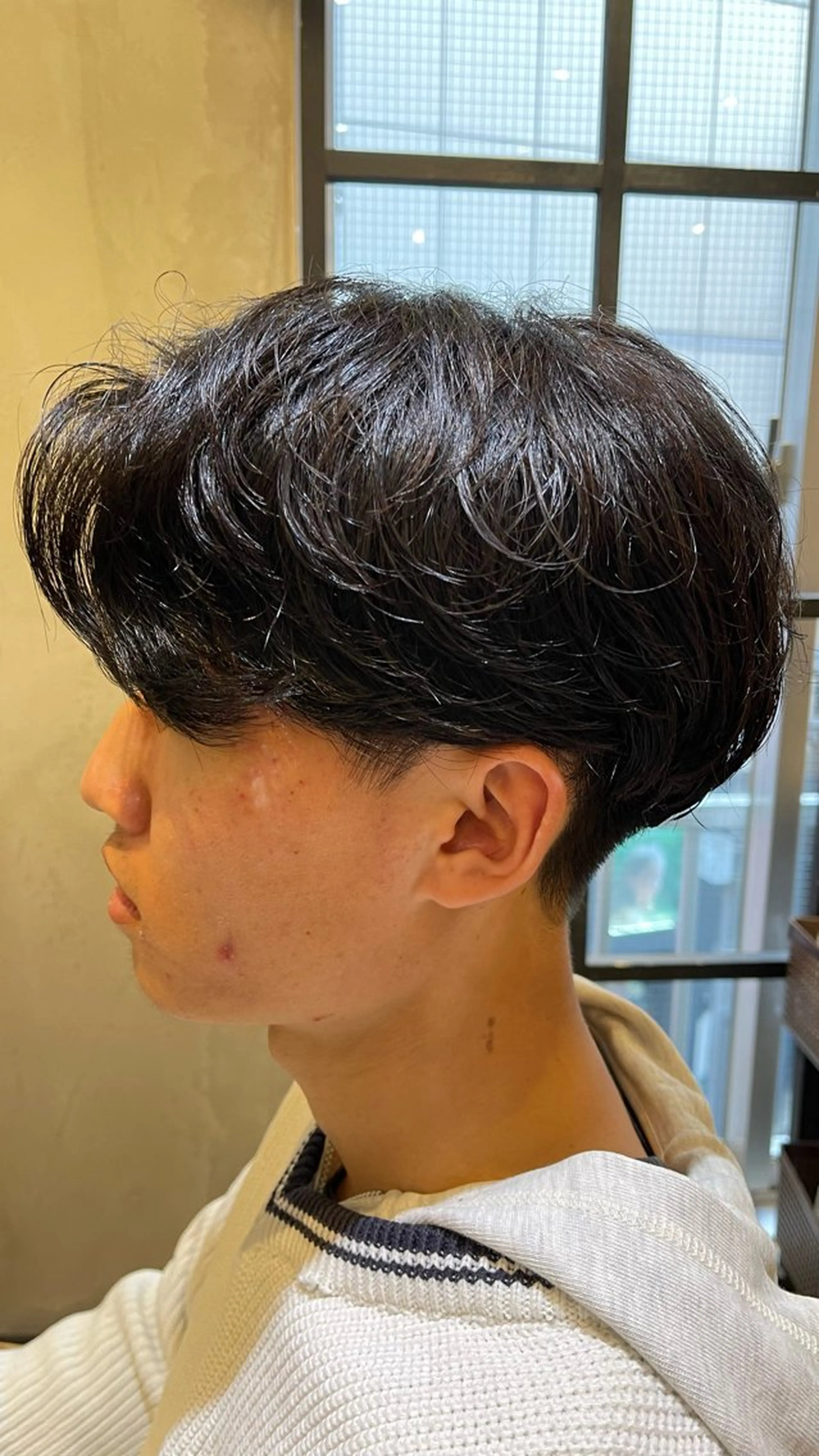 ショート パーマ メンズ ビジネス フェードカット メンズ韓国風 マッシュ メンズパーマ カット パーマ トリートメント ヘアセット lana hair  新宿髪質改善トリートメント新宿三丁目【ラナヘアー】所属・新宿メンズ専門 モテ清潔感パーマ特化のヘアスタイル