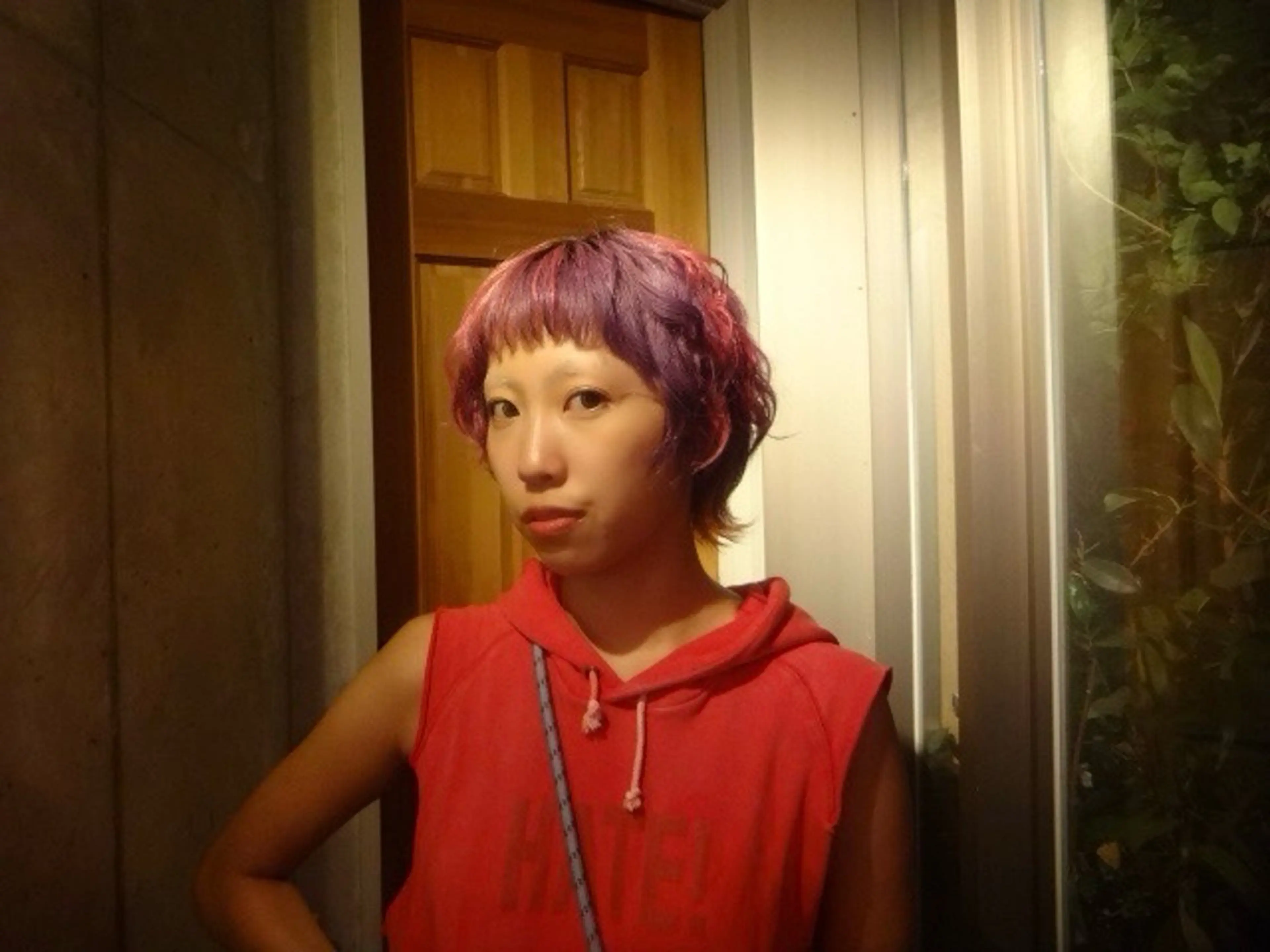 ショート カラー 越阪部 碧子のヘアスタイル