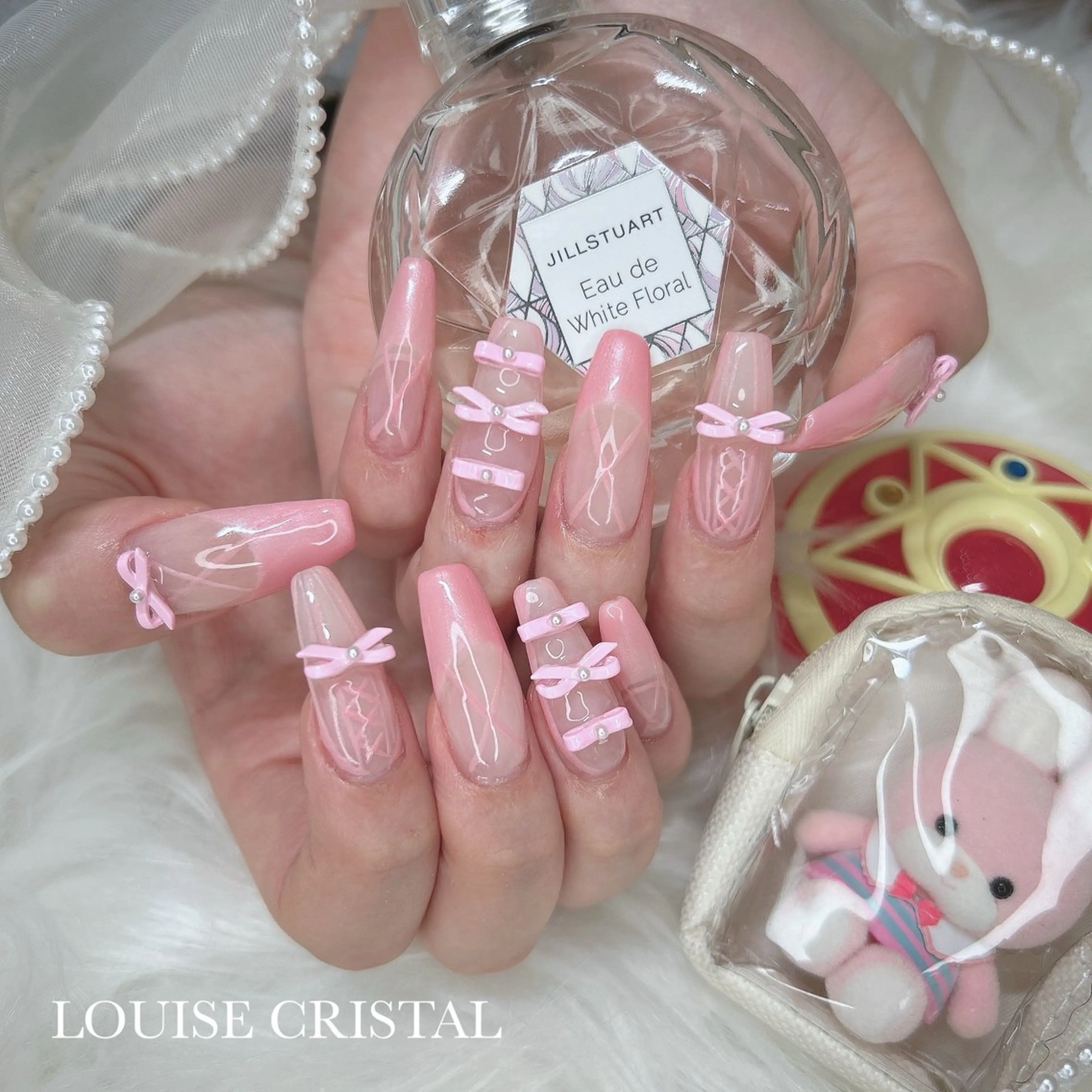 ネイル 持ち込み ハンドネイル LOUISE CRYSTALのネイルデザイン