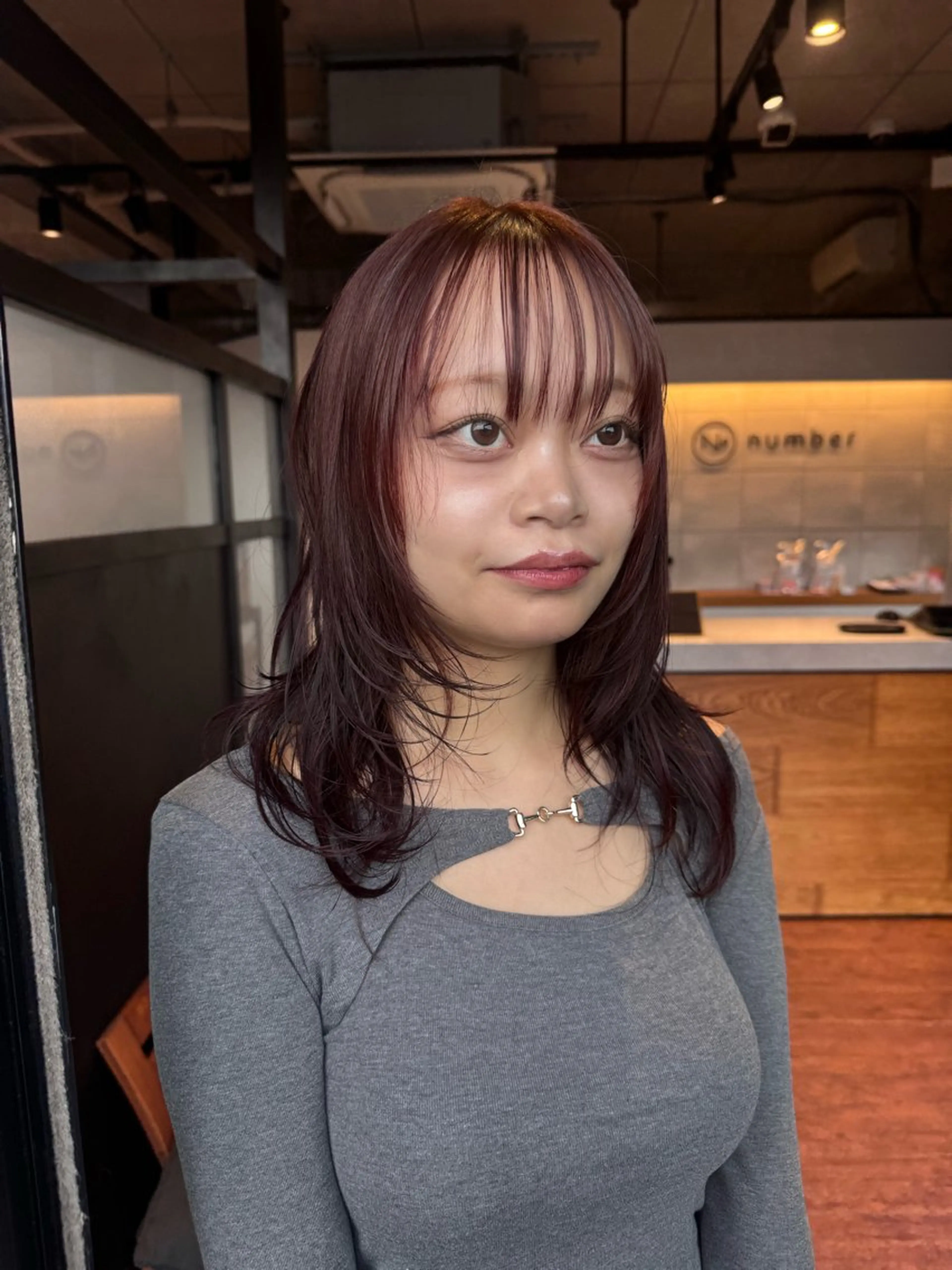 セミロング sora/ 暖色カラー🌷のヘアスタイル