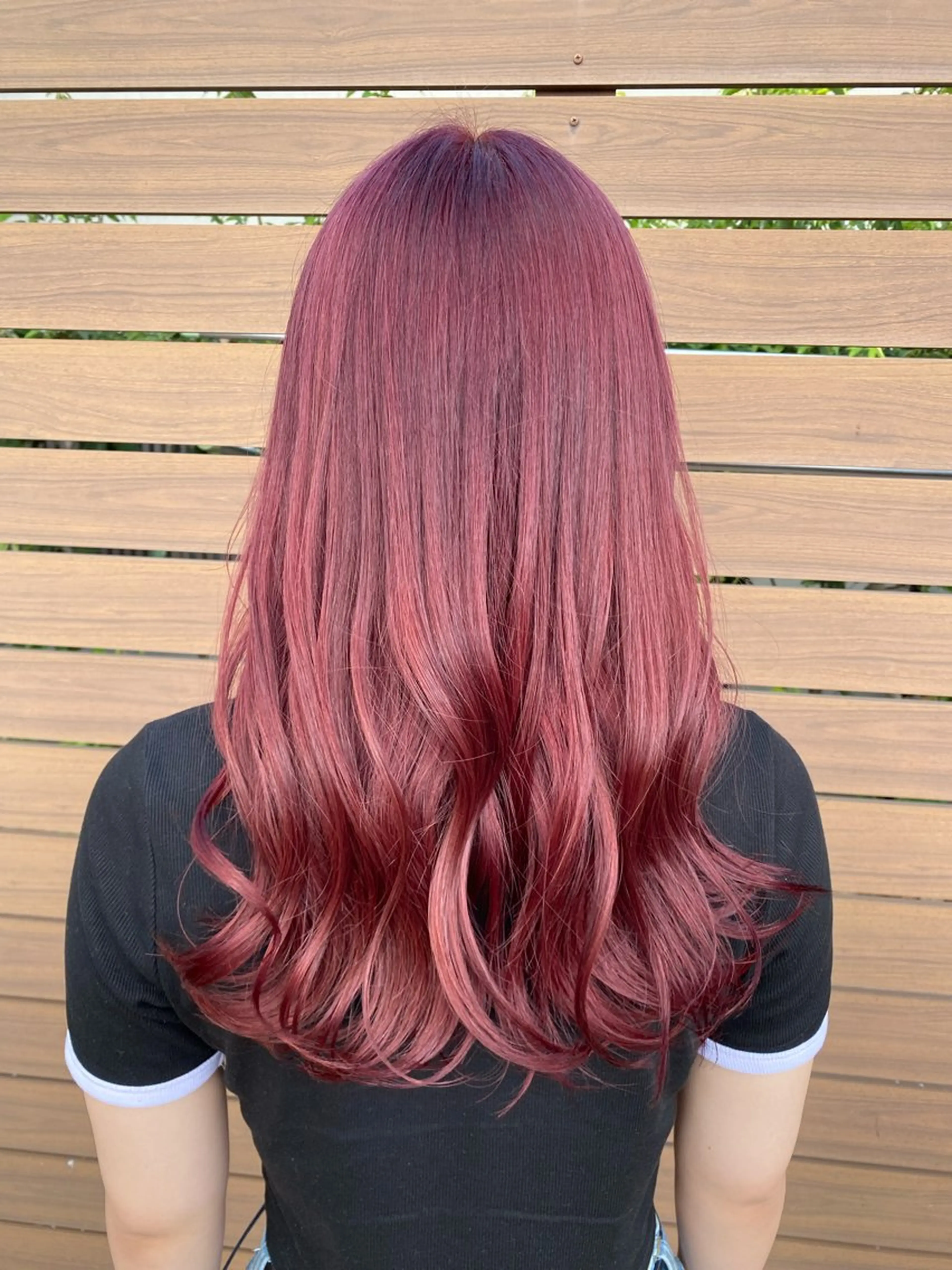 ロング カラー 小坂 麻綾のヘアスタイル