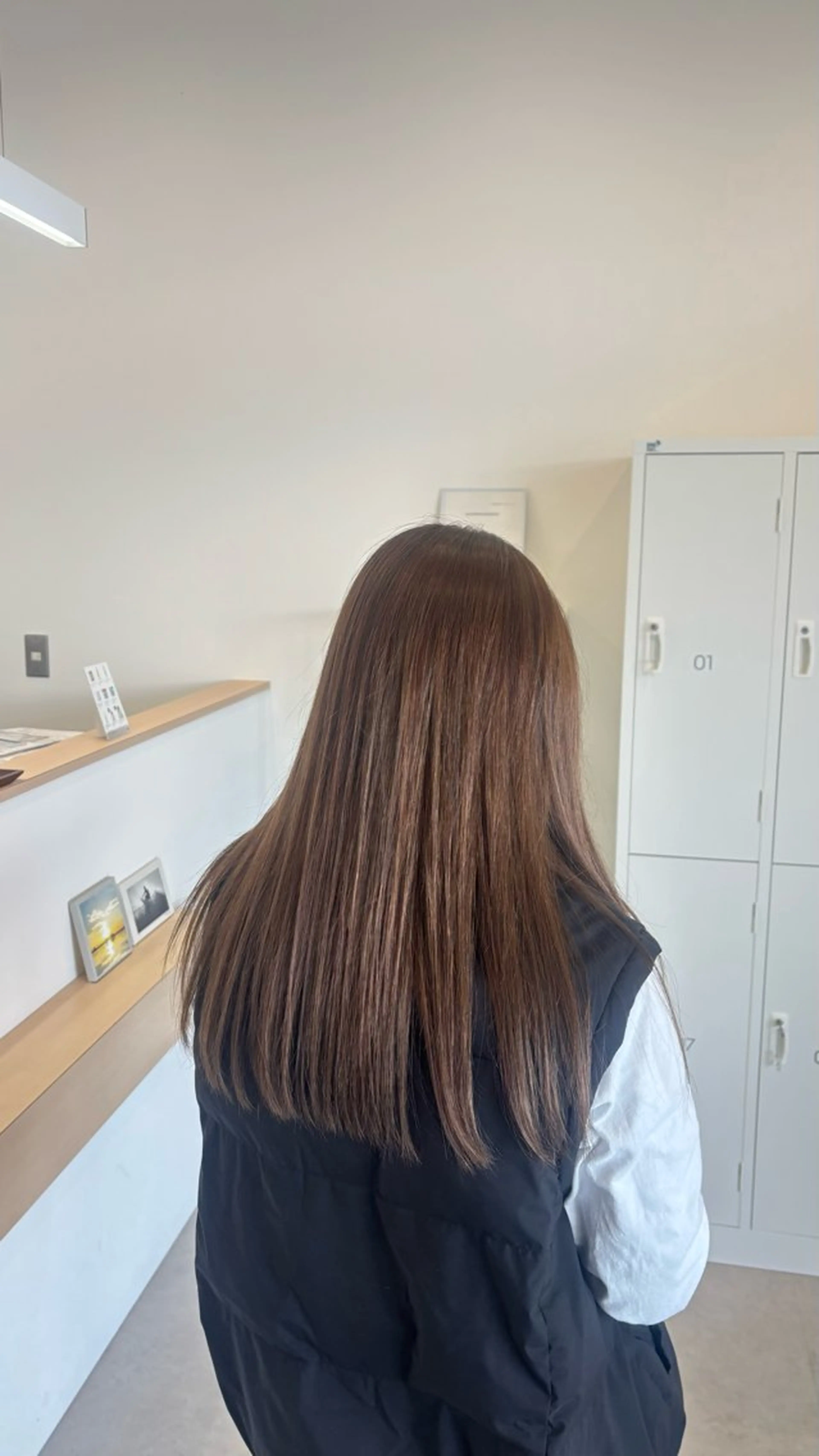 ロング カラー Agu. / KAEDEのヘアスタイル