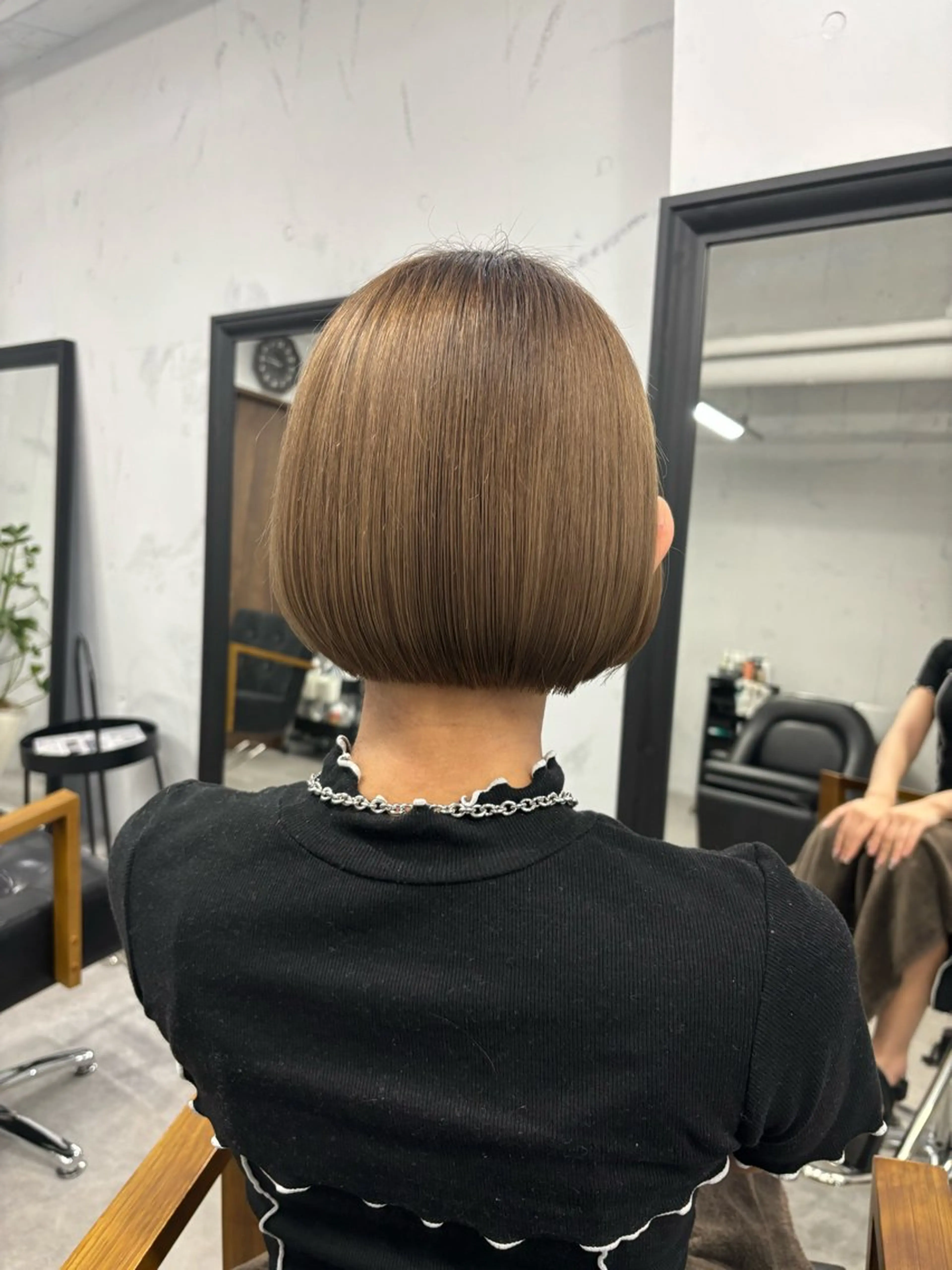 ショート カラー ショートボブ ブリーチ ボブ 髪質改善 ショートヘア darts所属・マツダ レンのヘアスタイル