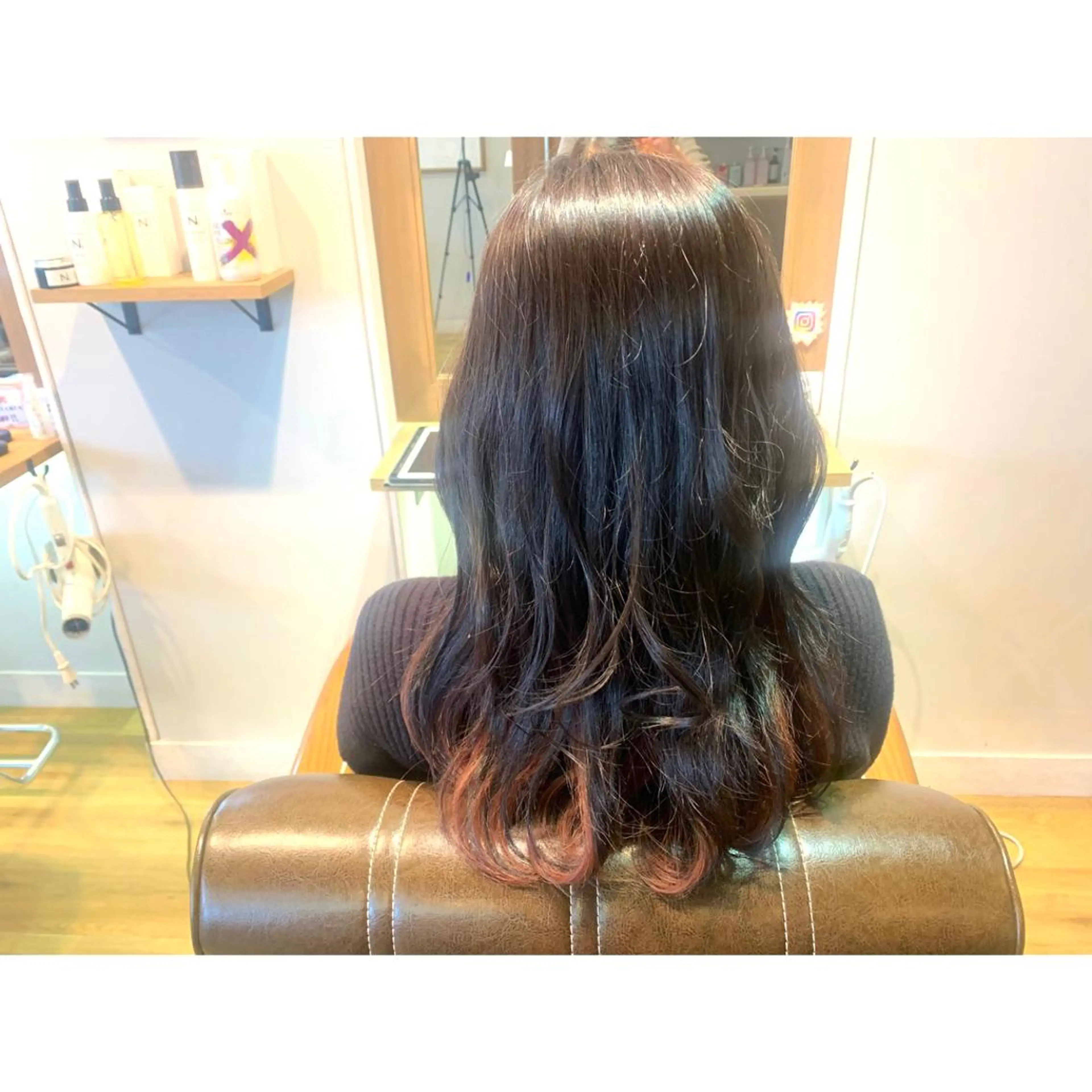 ロング カラー ベージュカラー レッドカラー ヘアカラー トリートメント ツキダテ ユイのヘアスタイル