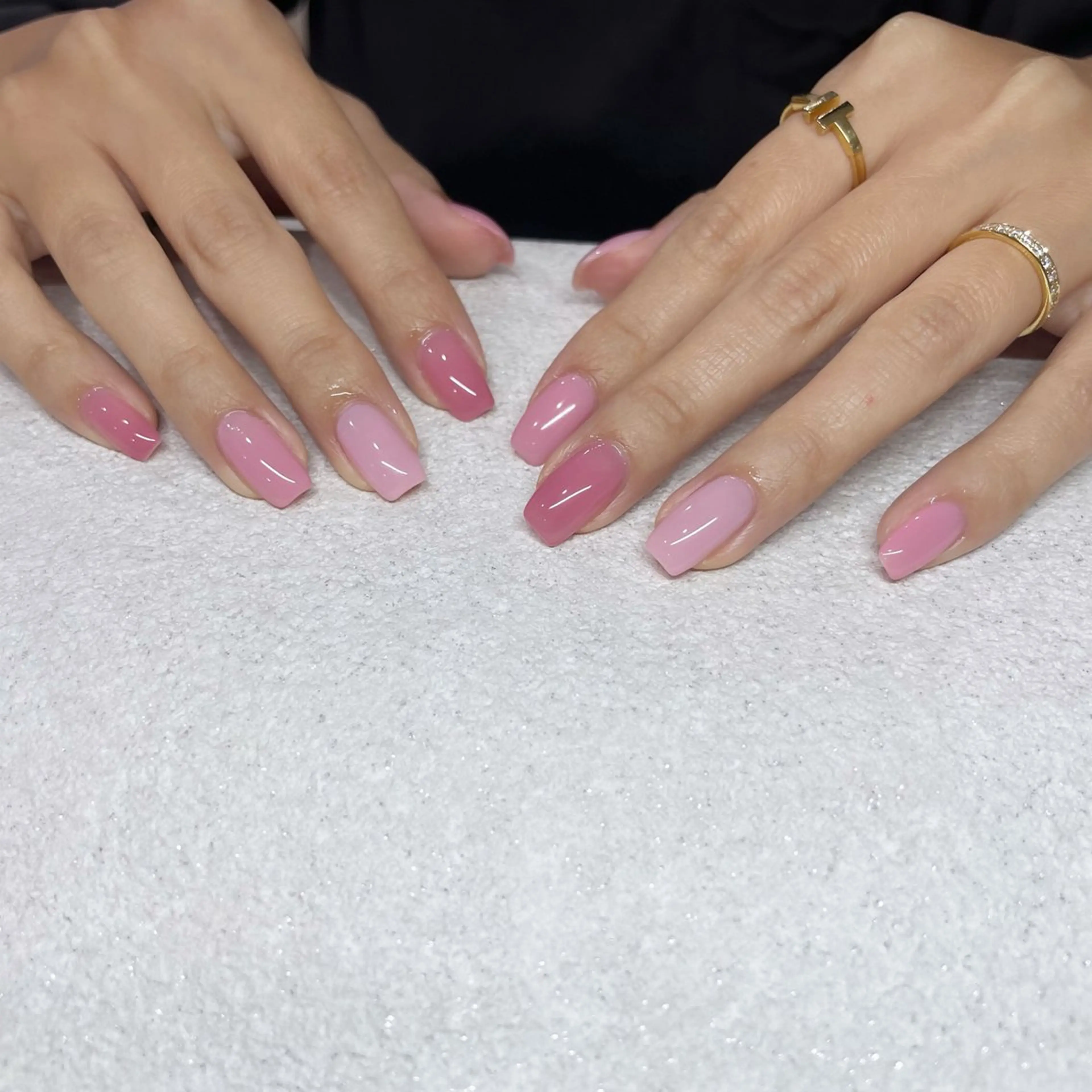 ネイル ピンク パラジェルサロン 大人女性が通うサロンのネイルデザイン