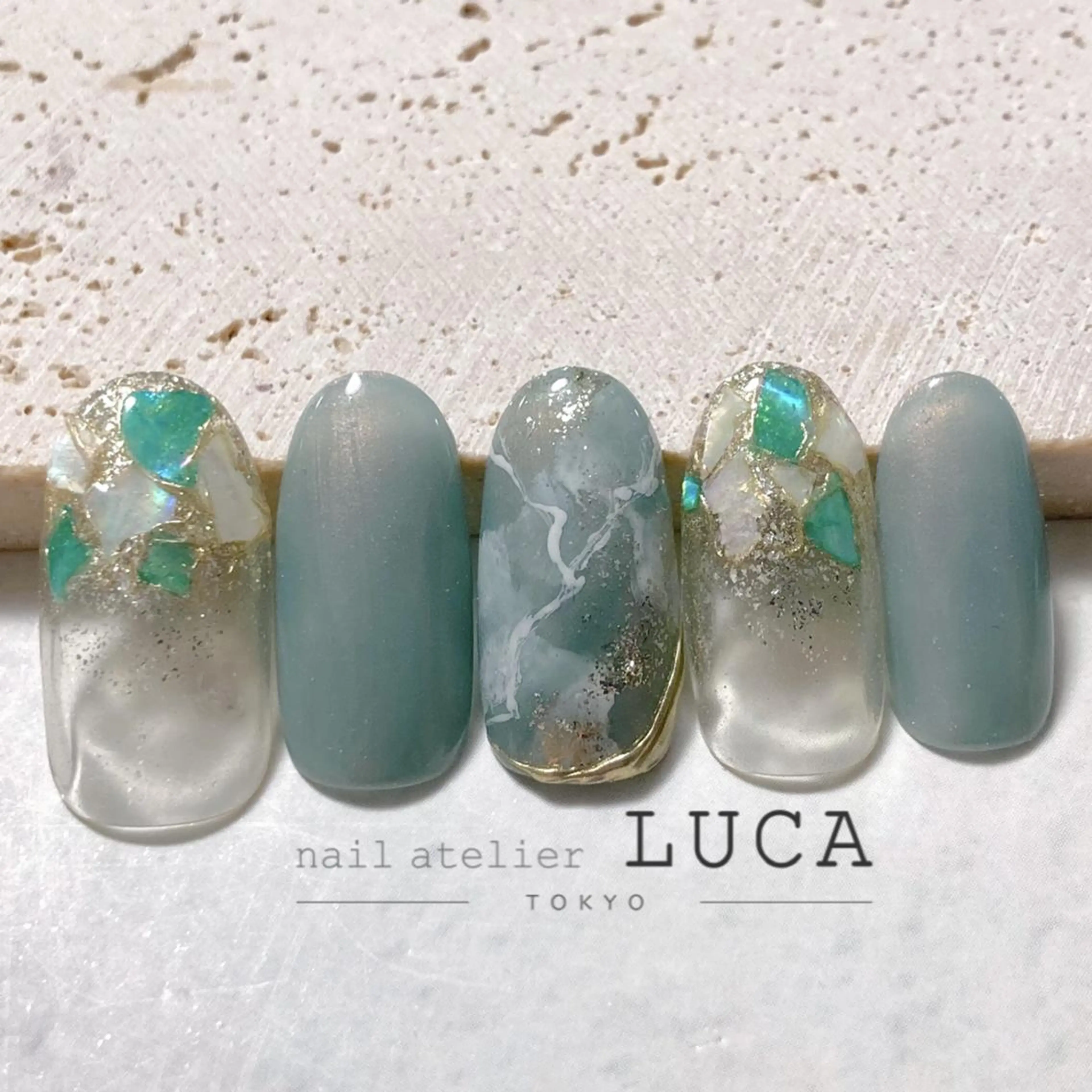 ネイル アートネイル オーロラネイル クリアネイル 長さ出し フットネイル ハンドネイル ネイルアトリエルカ スタッフのネイルデザイン