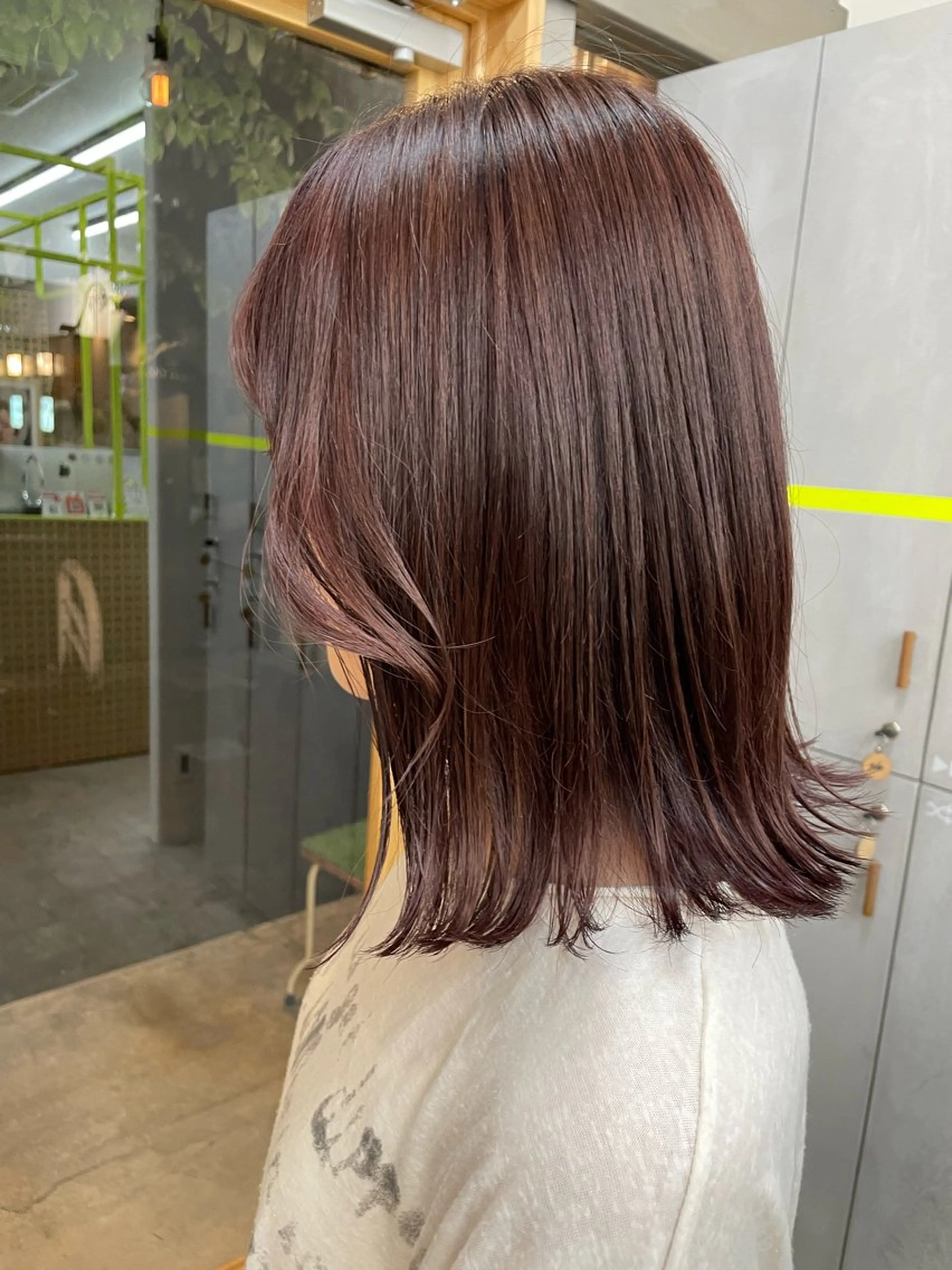 ミディアム カラー ブラウンカラー ピンクカラー ピンクブラウン rapt.所属・ストレート／Wカラー 星野光咲のヘアスタイル