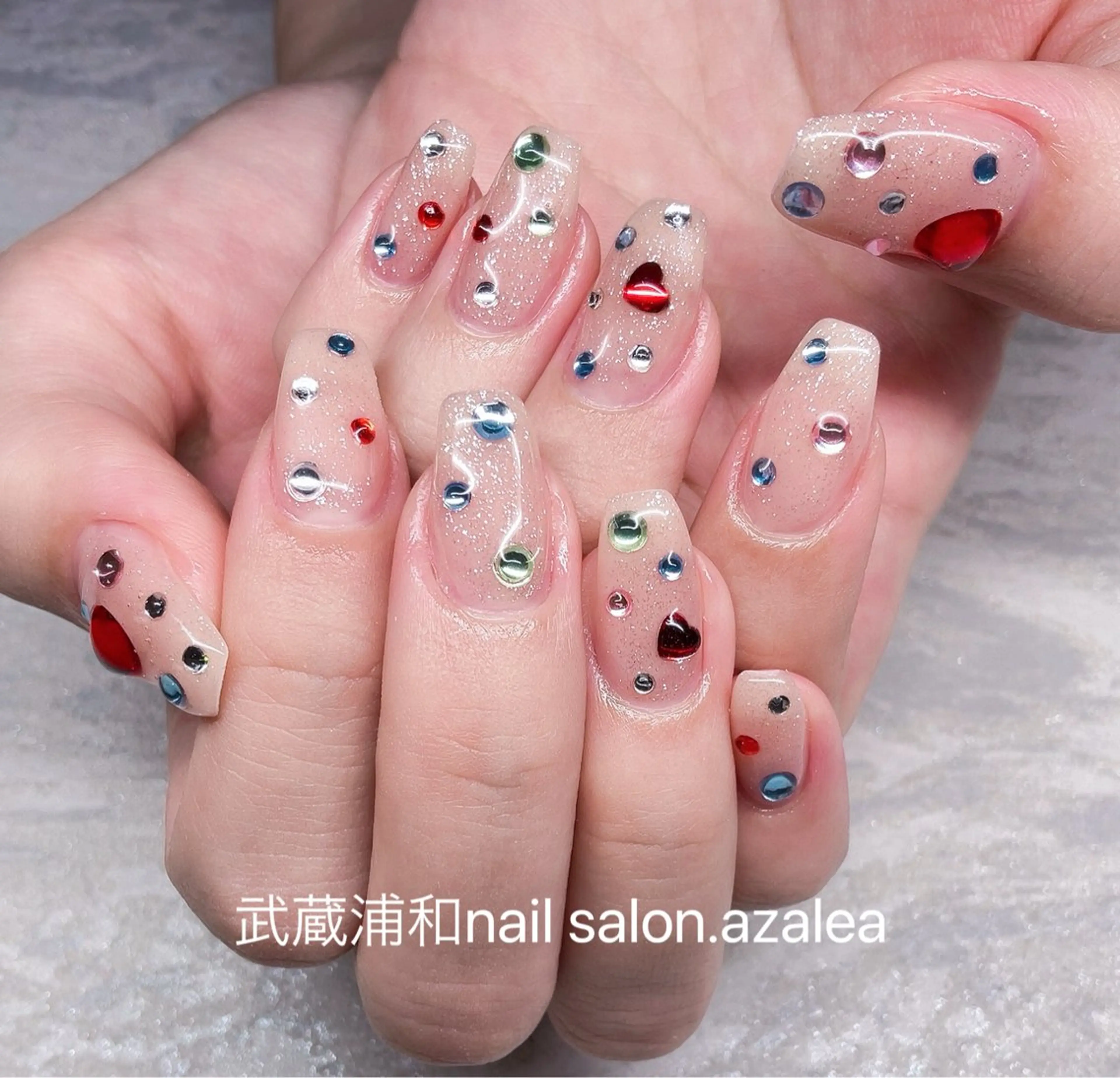 ネイル ハンドネイル R inのネイルデザイン