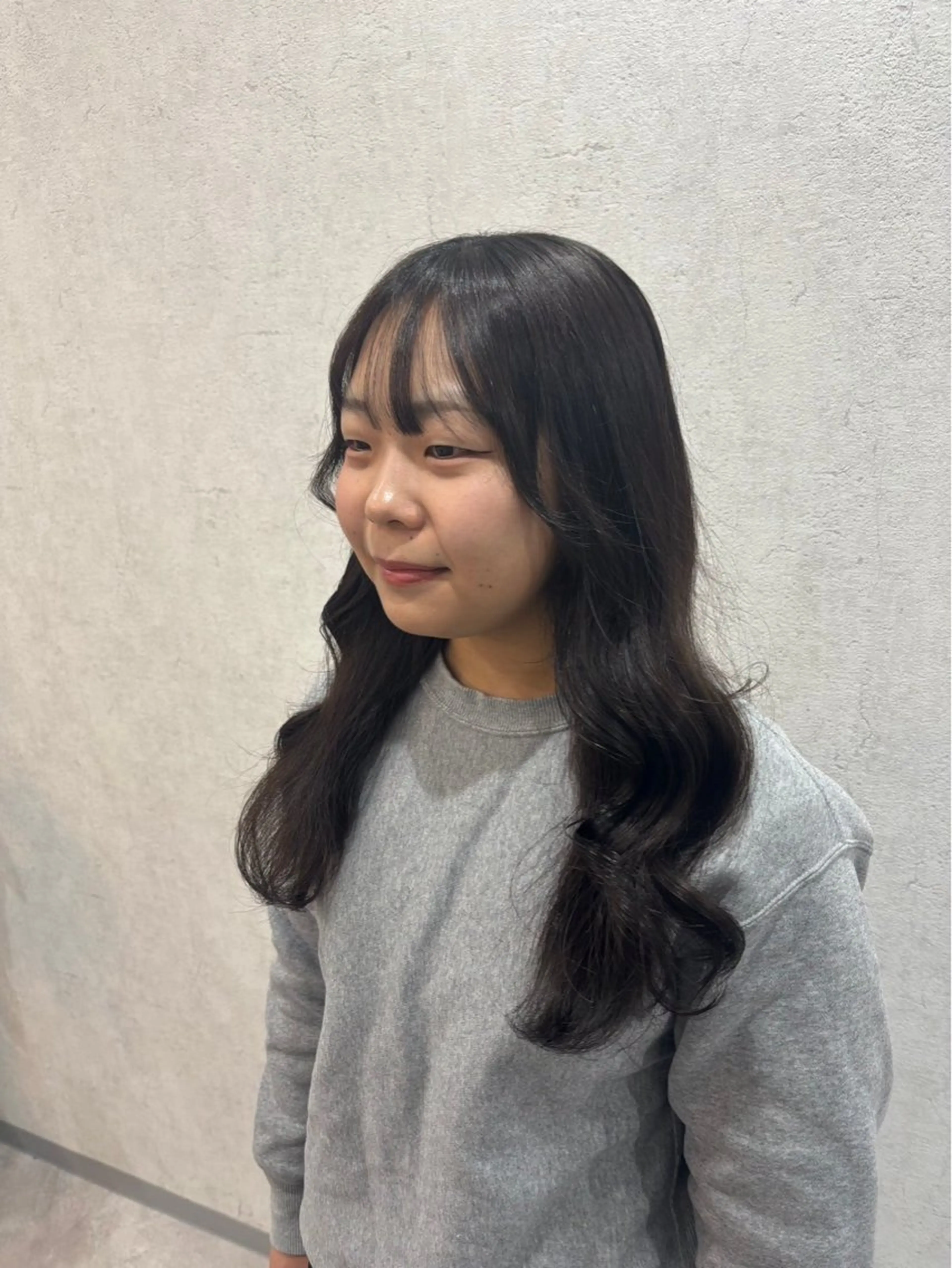 セミロング 艶感✖️色持ちカラー ⭐️りくや🦖のヘアスタイル