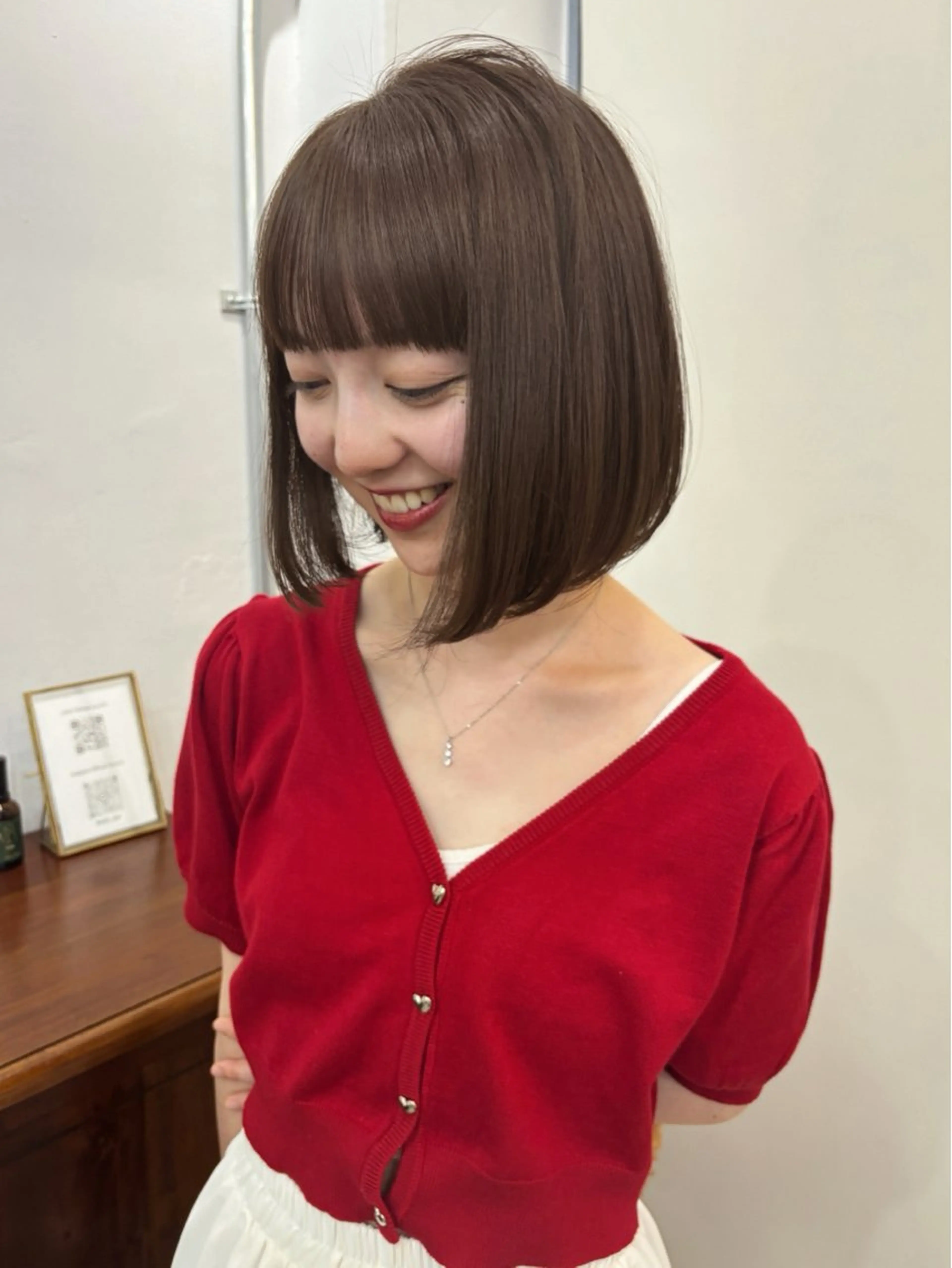 ミディアム カラー ベージュカラー 蛭町 遥香のヘアスタイル