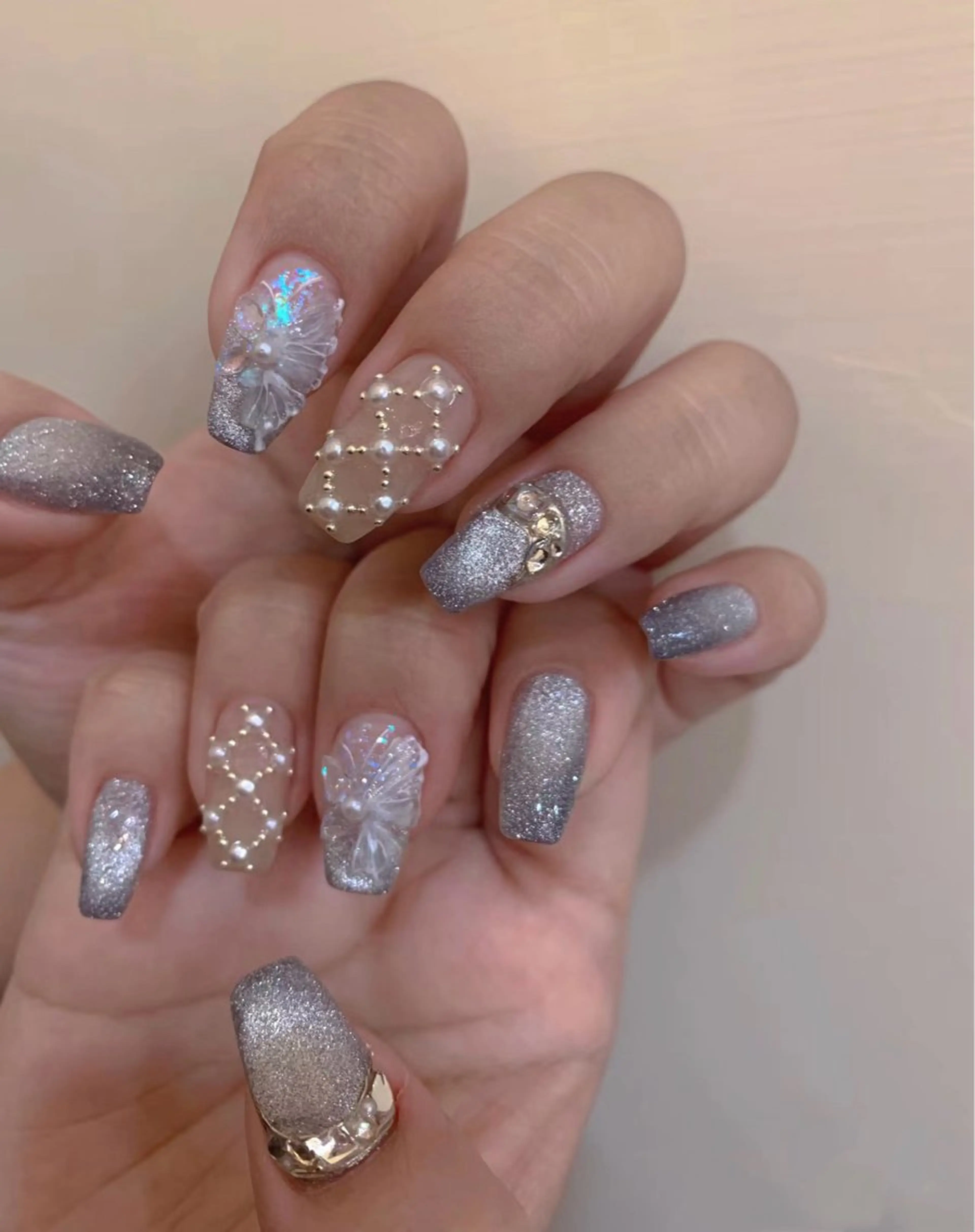 ネイル マグネットネイル 持ち込み BabyYouMi nailのネイルデザイン