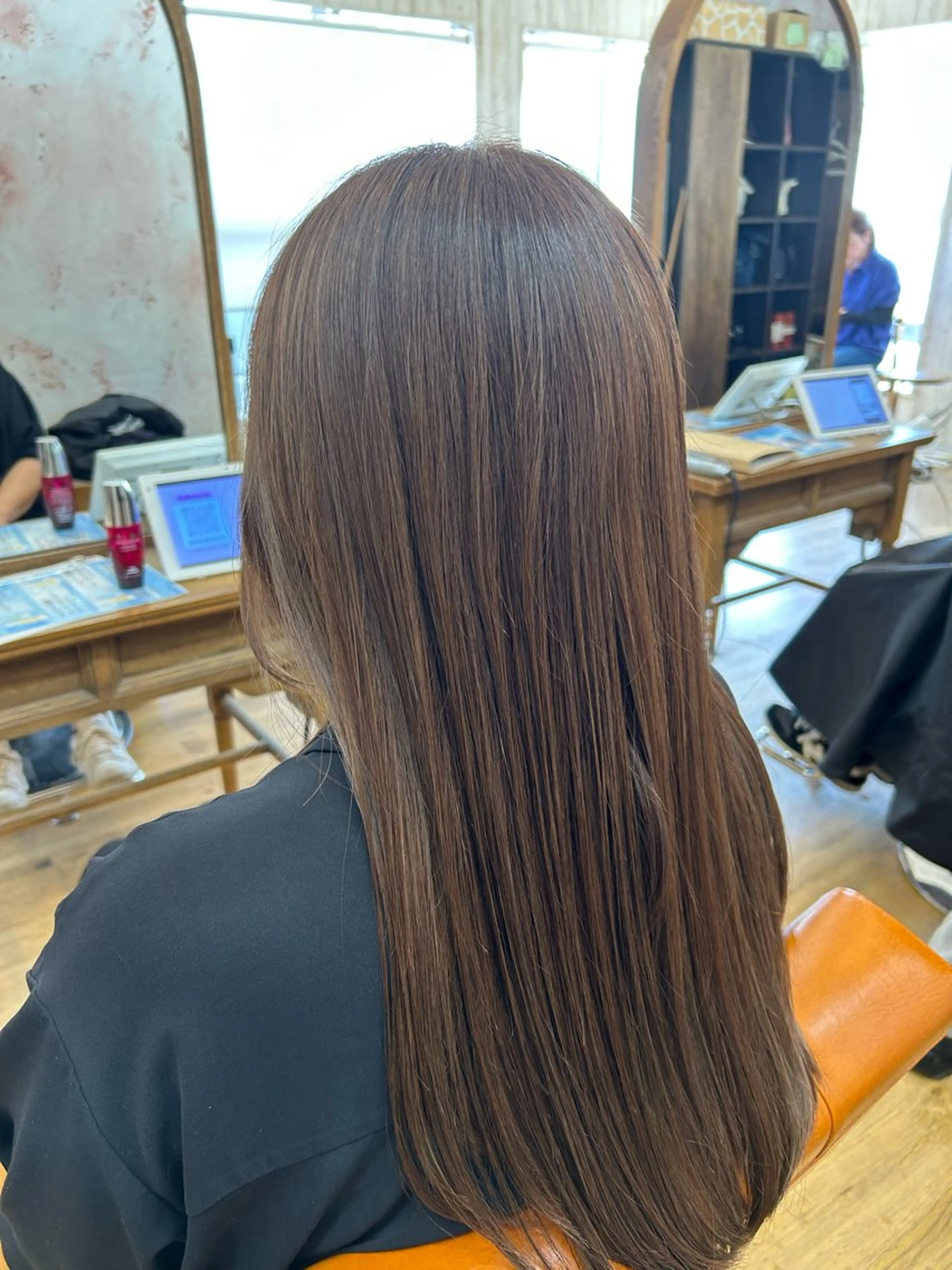 ロング ヘアカラー トリートメント ✨縮毛矯正✨艶髪✨️ 髪質改善✨鴻巣✨️のヘアスタイル