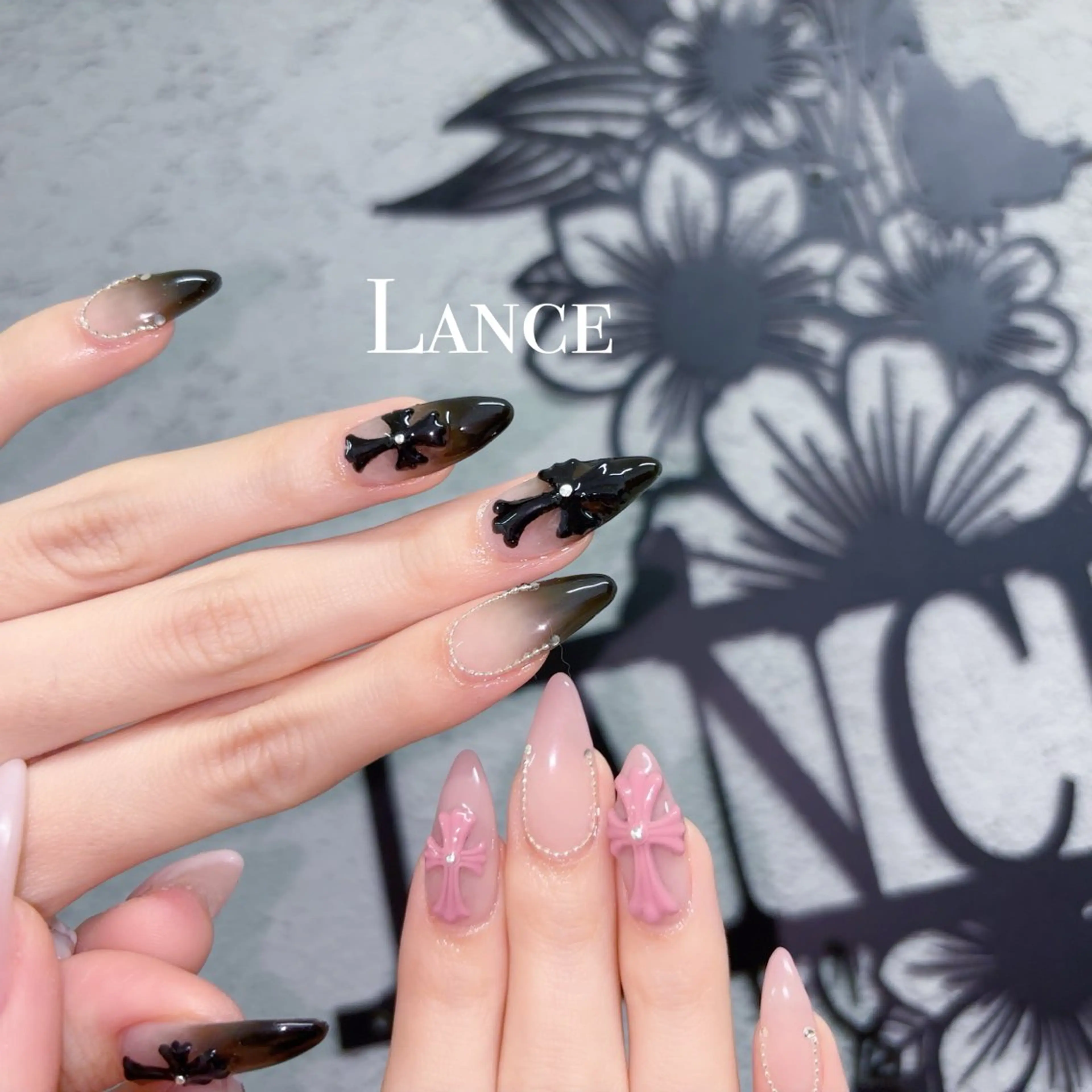 ネイル オーロラネイル フットネイル フレンチネイル ガラスフレンチ 氷ネイル・うるうるネイル ハンドネイル Lance nailのネイルデザイン