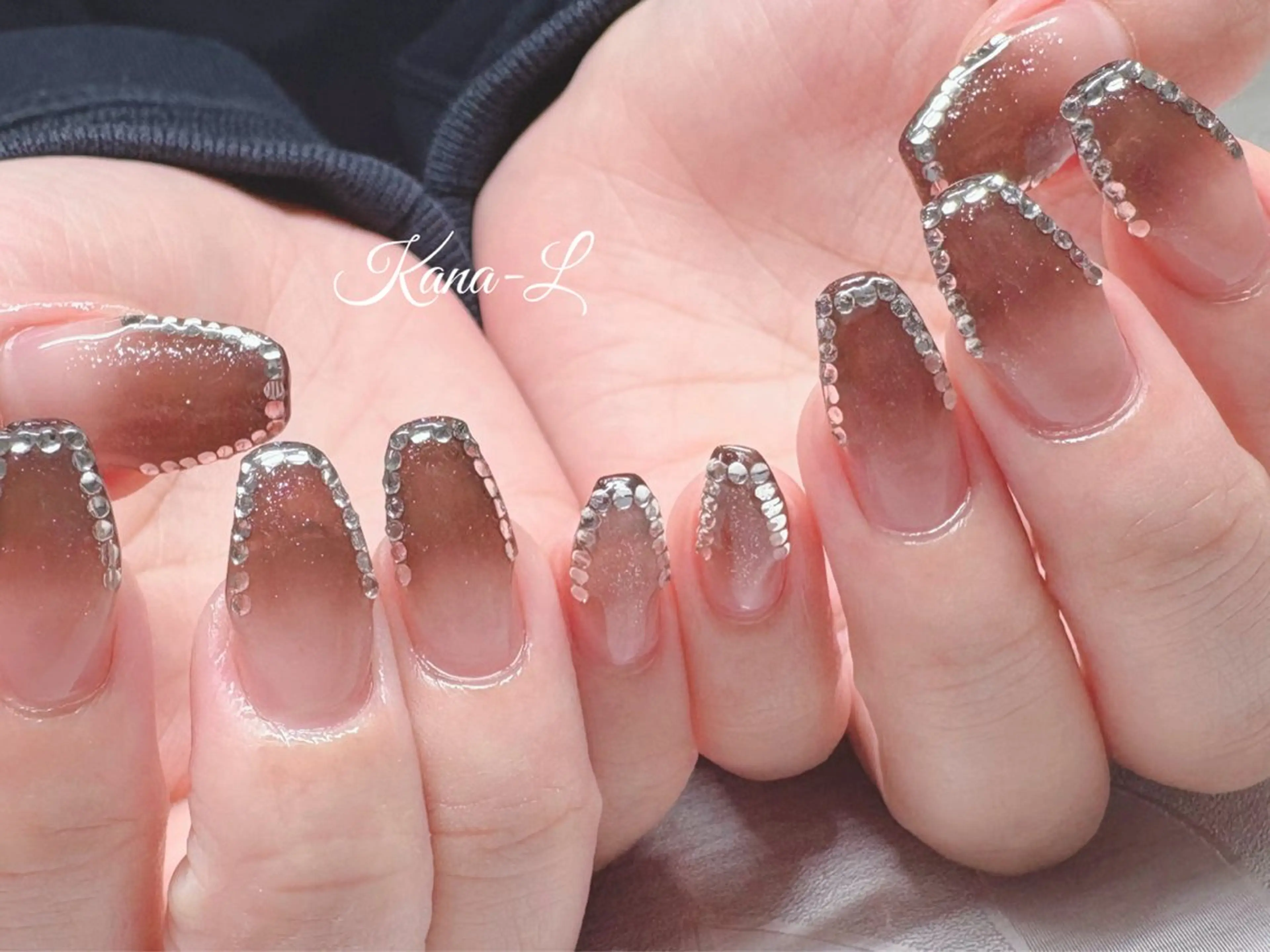 ネイル 芦辺 香奈のネイルデザイン