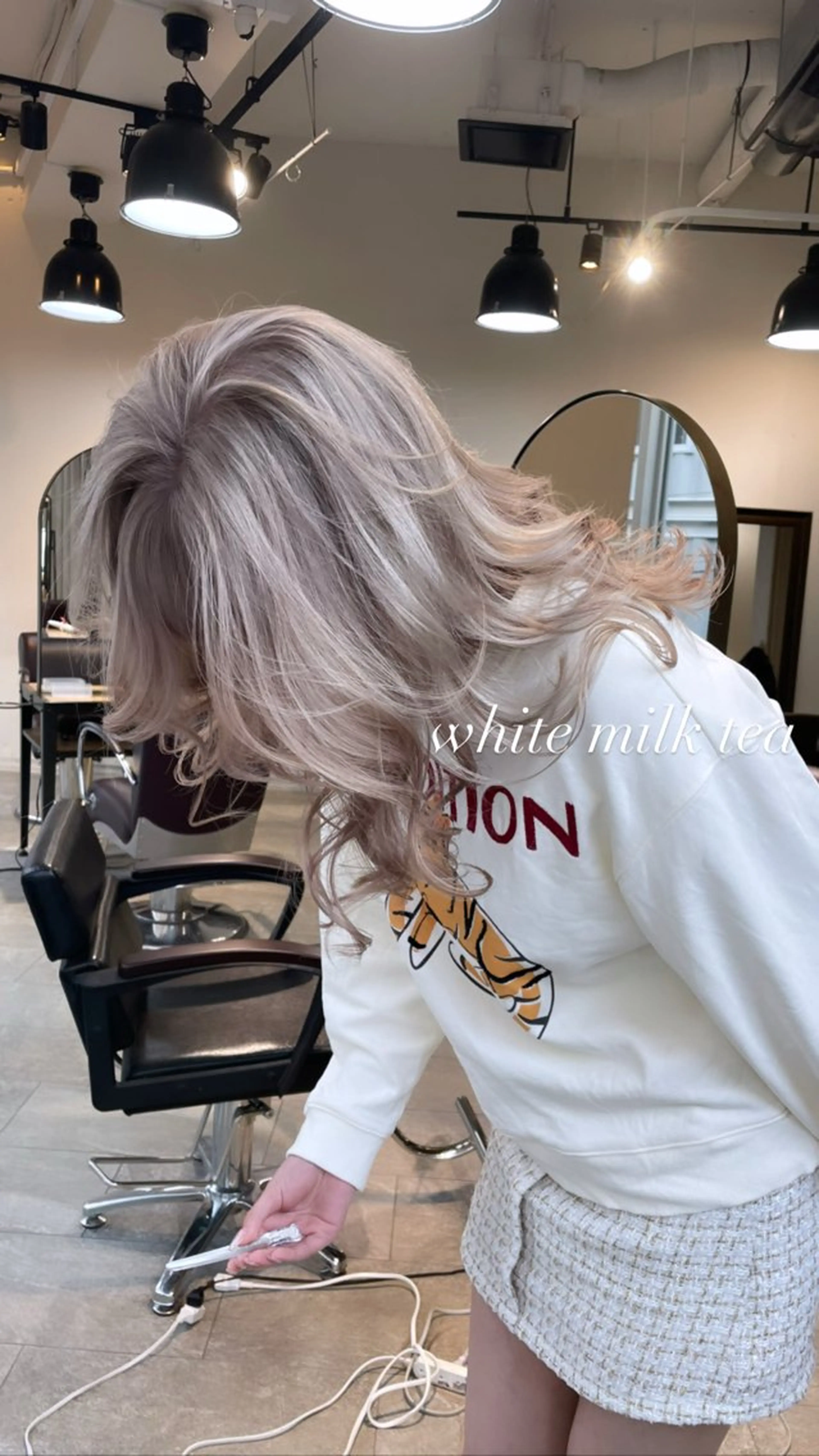 ロング カラー カット ヘアカラー トリートメント ヘアセット 💜ハイトーン💛 マジカルかいちゃんのヘアスタイル