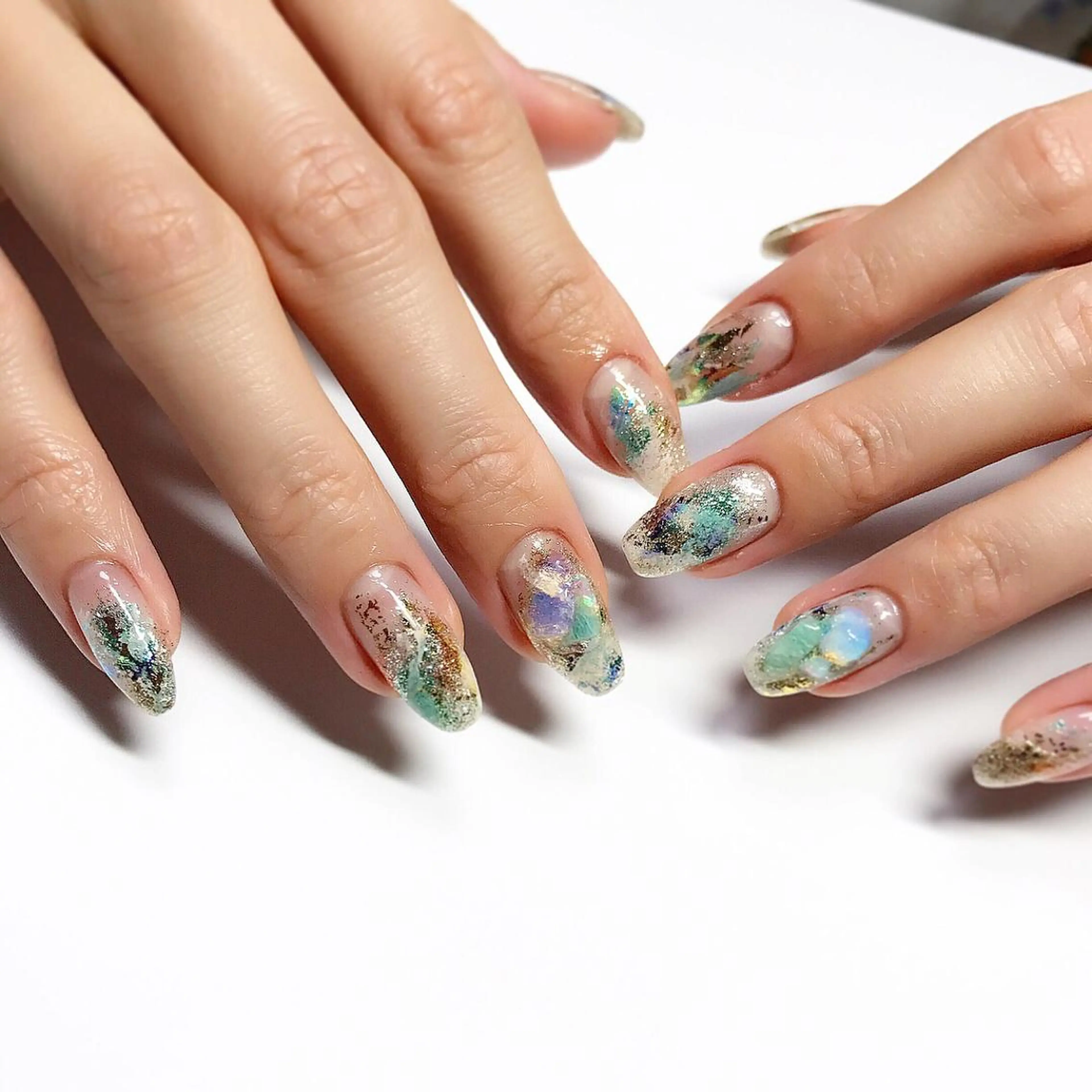 ネイル 《カメレオン》 西田美輝のヘアスタイル