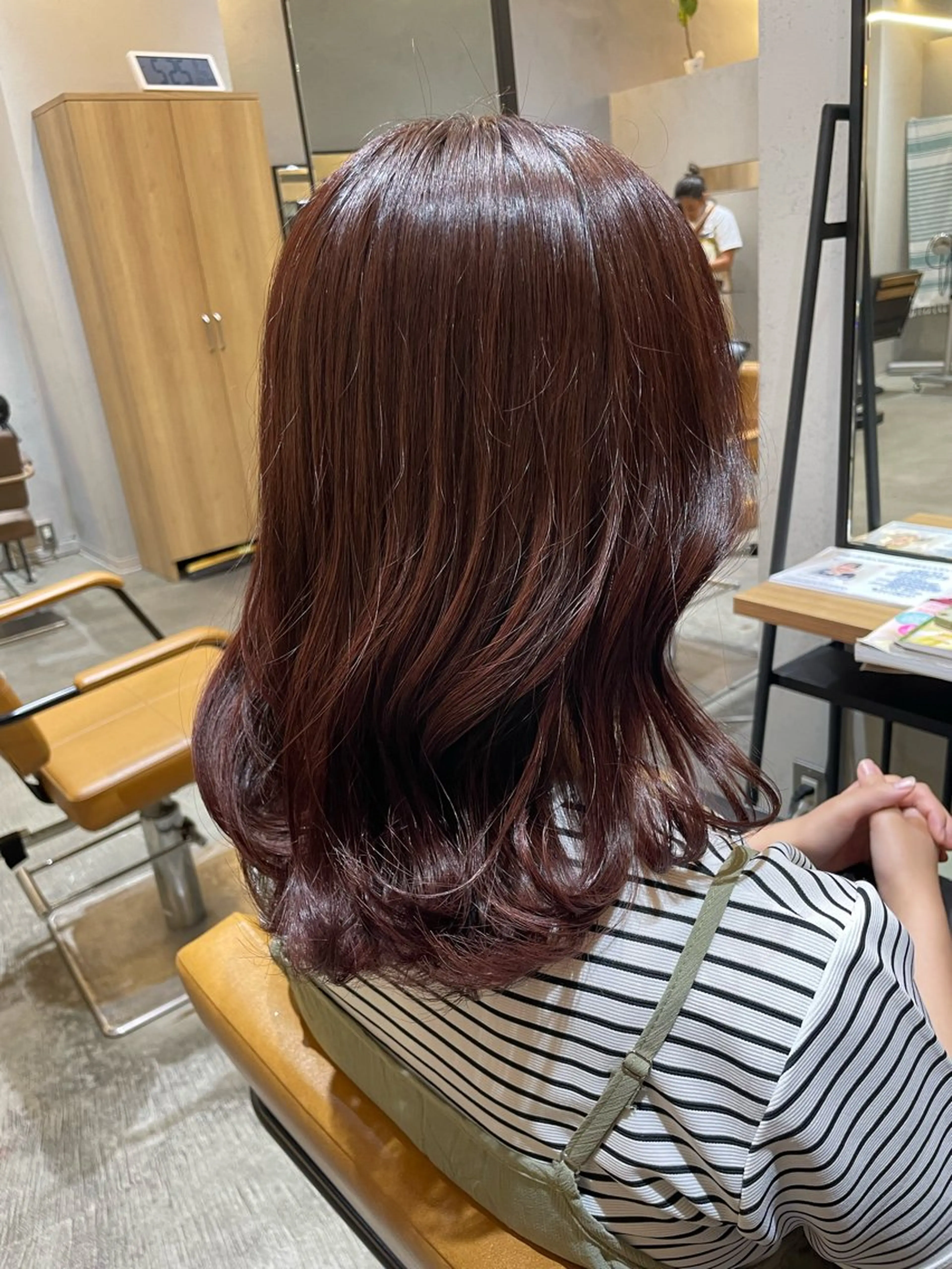 ミディアム ピンクブラウン ヘアカラー ♦️モテ髪創作者 SUGA♦️のヘアスタイル