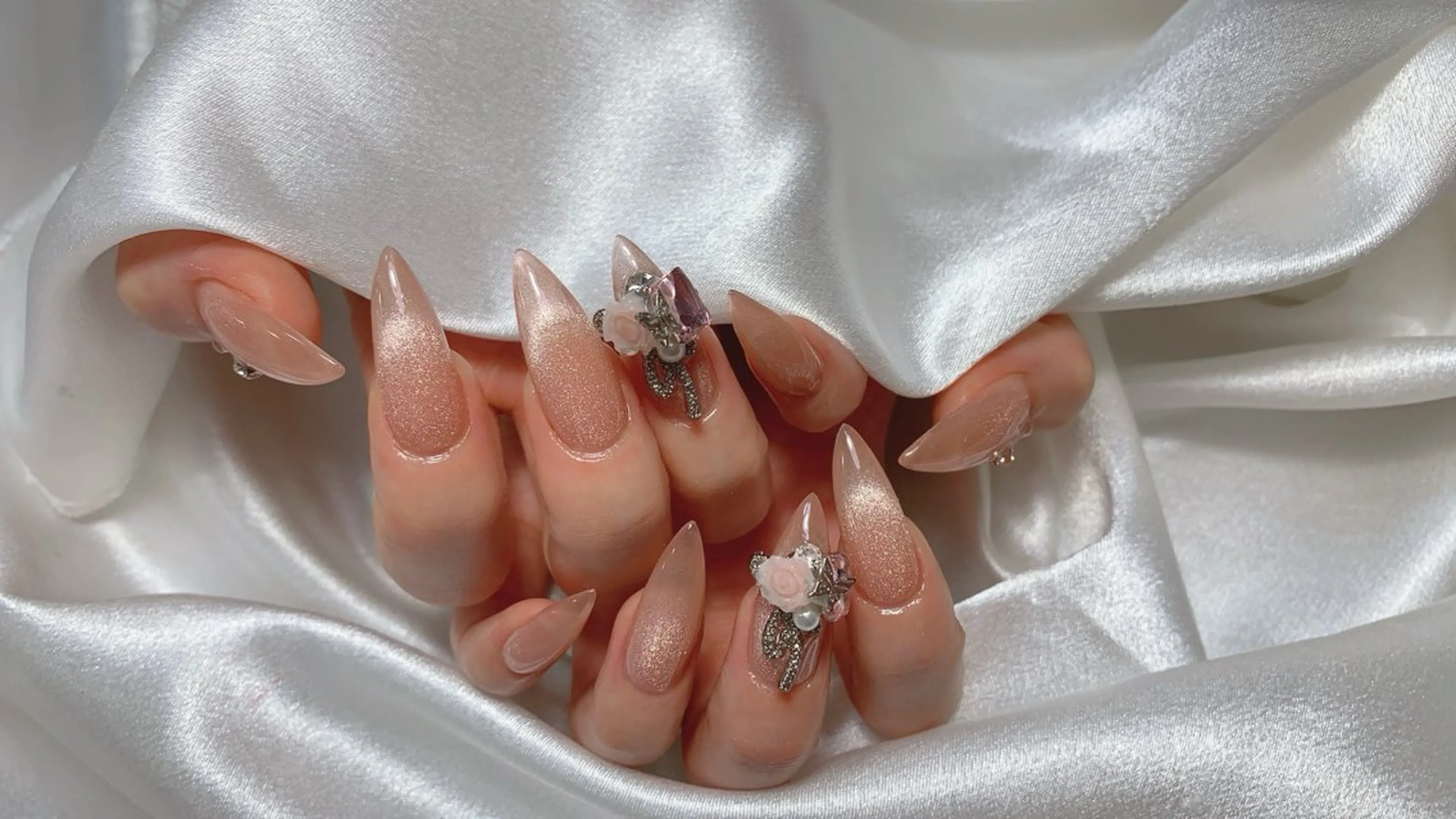 ネイル ハンドネイル インフィニティ ネイルサロンのネイルデザイン