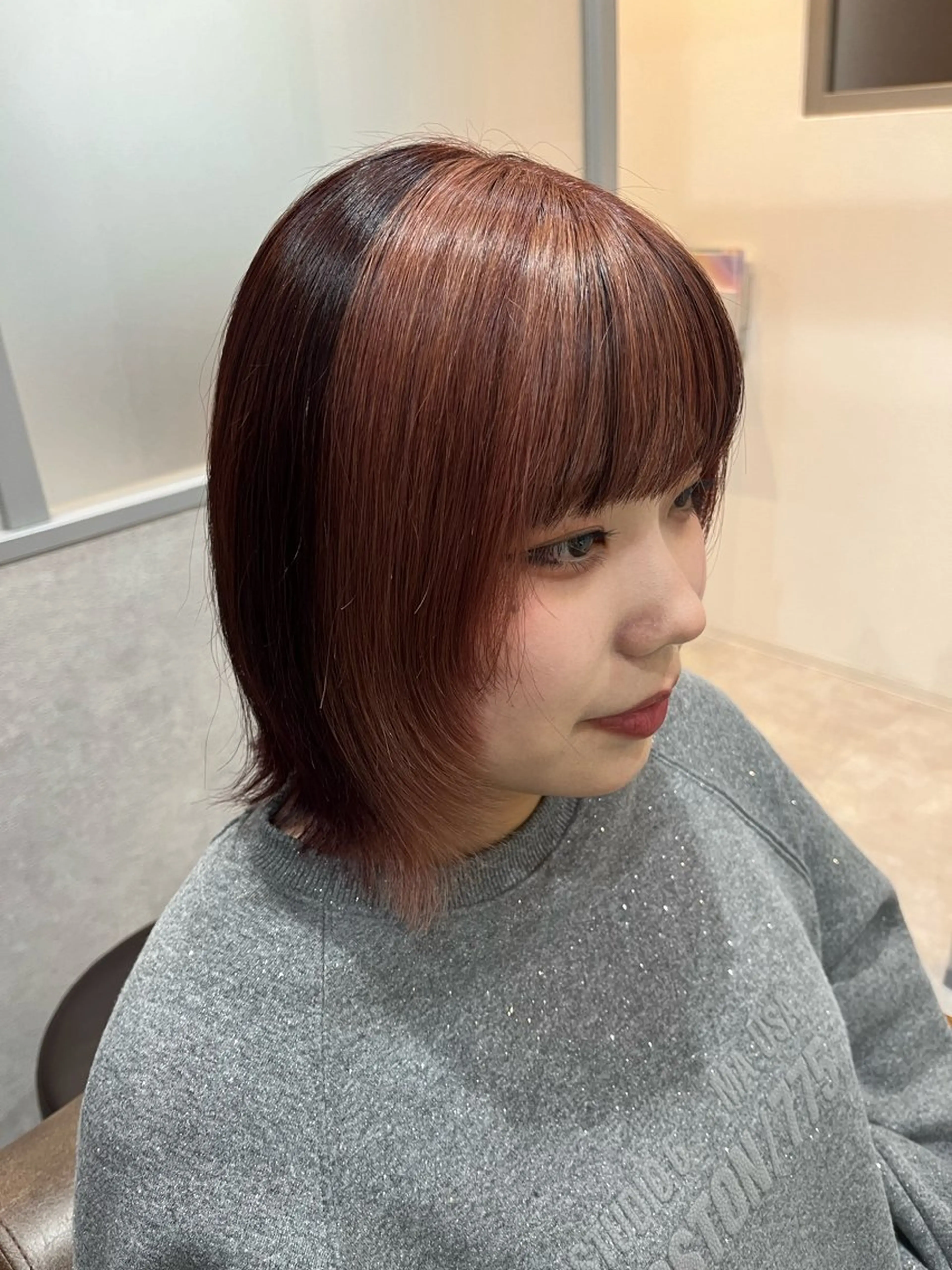 ミディアム レッドブラウン カット ヘアカラー 暖色＊ベージュ ＊くらたあやかのヘアスタイル
