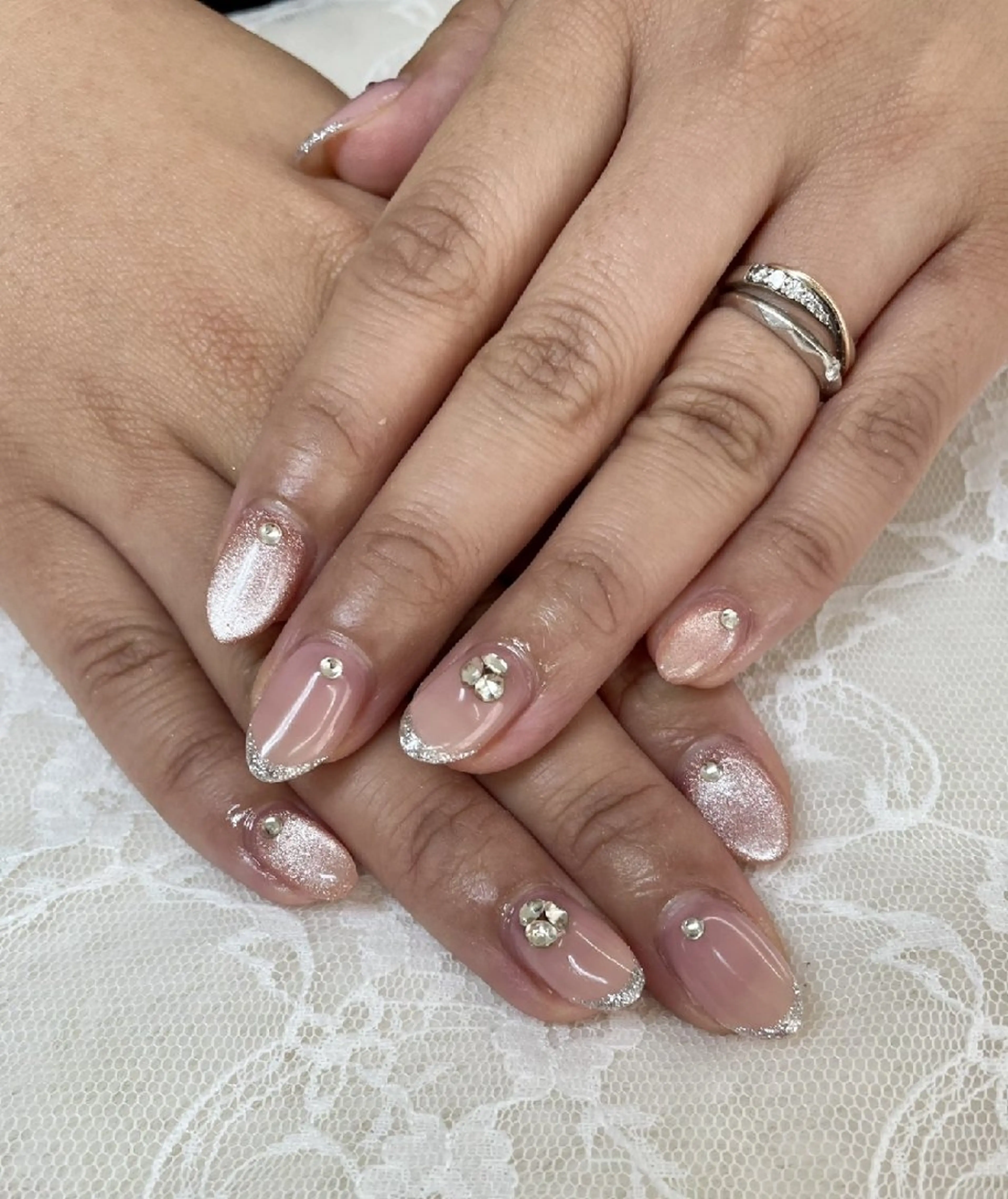 ネイル フレンチネイル マグネットネイル ストーンネイル ワンホンネイル ハンドネイル ハンドケア 心斎橋Salon Epokkuのネイルデザイン