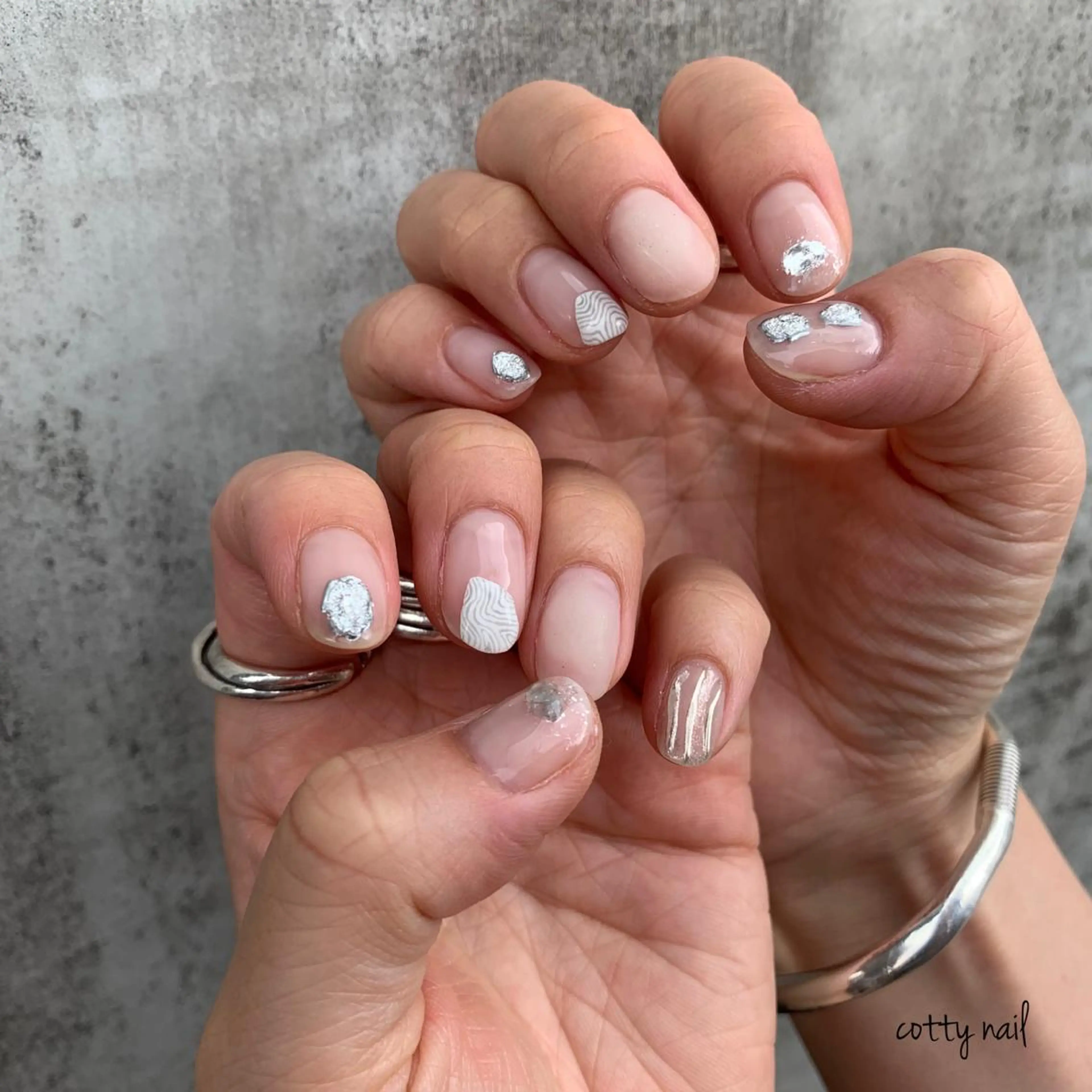 ネイル ジェルネイル ニュアンスネイル シルバー cottynail -miki-のその他イメージ