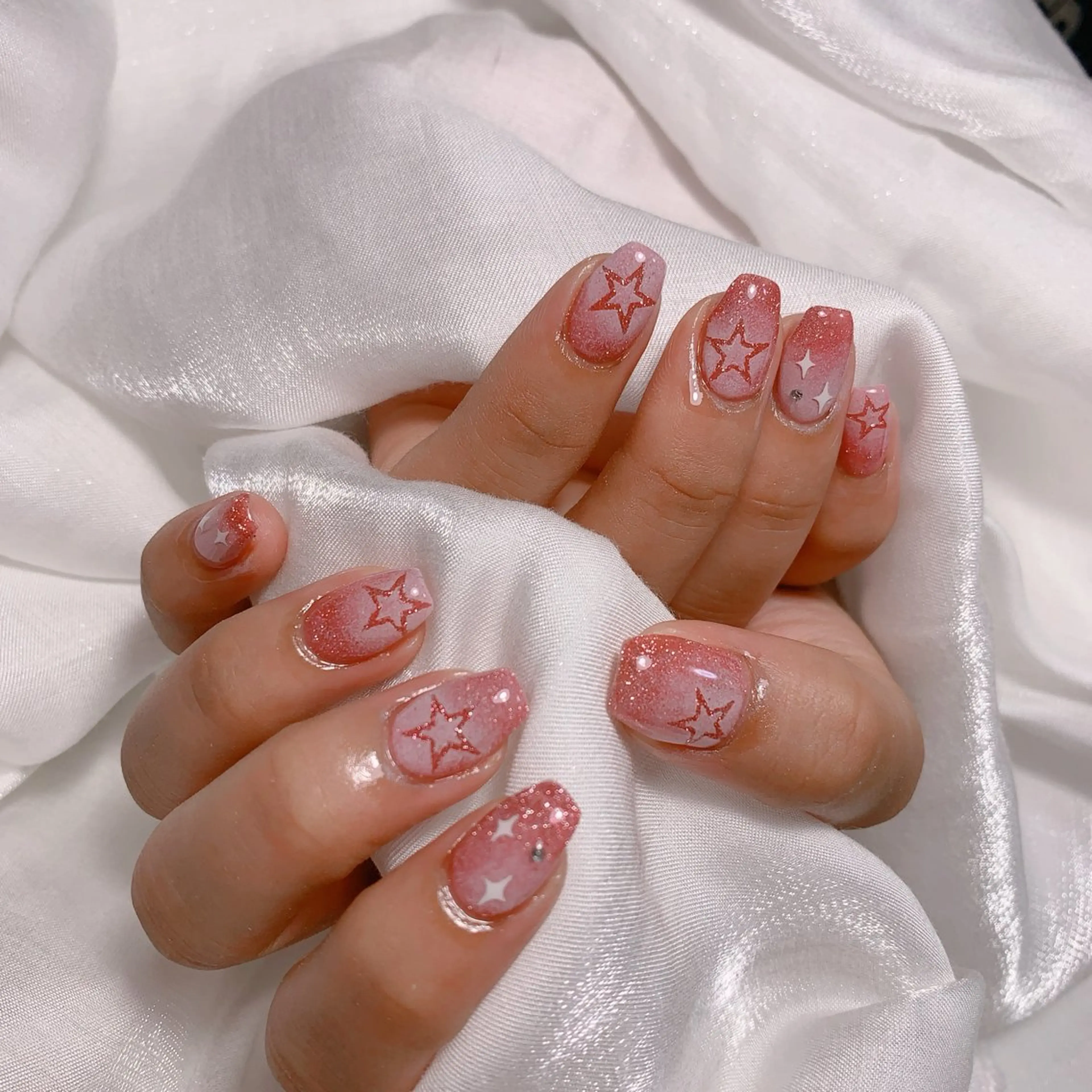 ネイル フレンチネイル ハート レース ラメ(グリッター) ミラーネイル ハンドネイル インフィニティ ネイルサロンのネイルデザイン