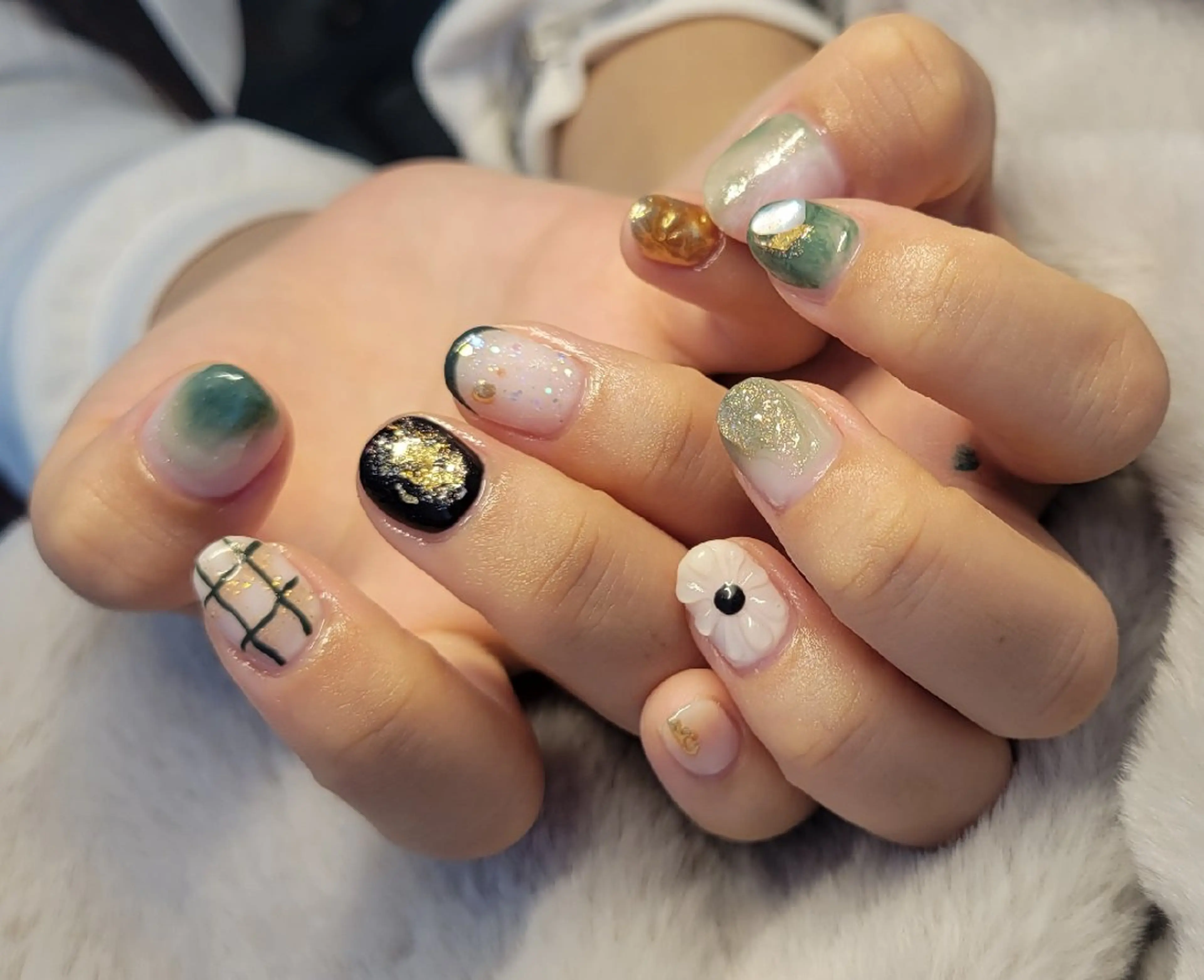 ネイル ニュアンスネイル ハンドネイル 櫛の屋浜口店 sumireのネイルデザイン