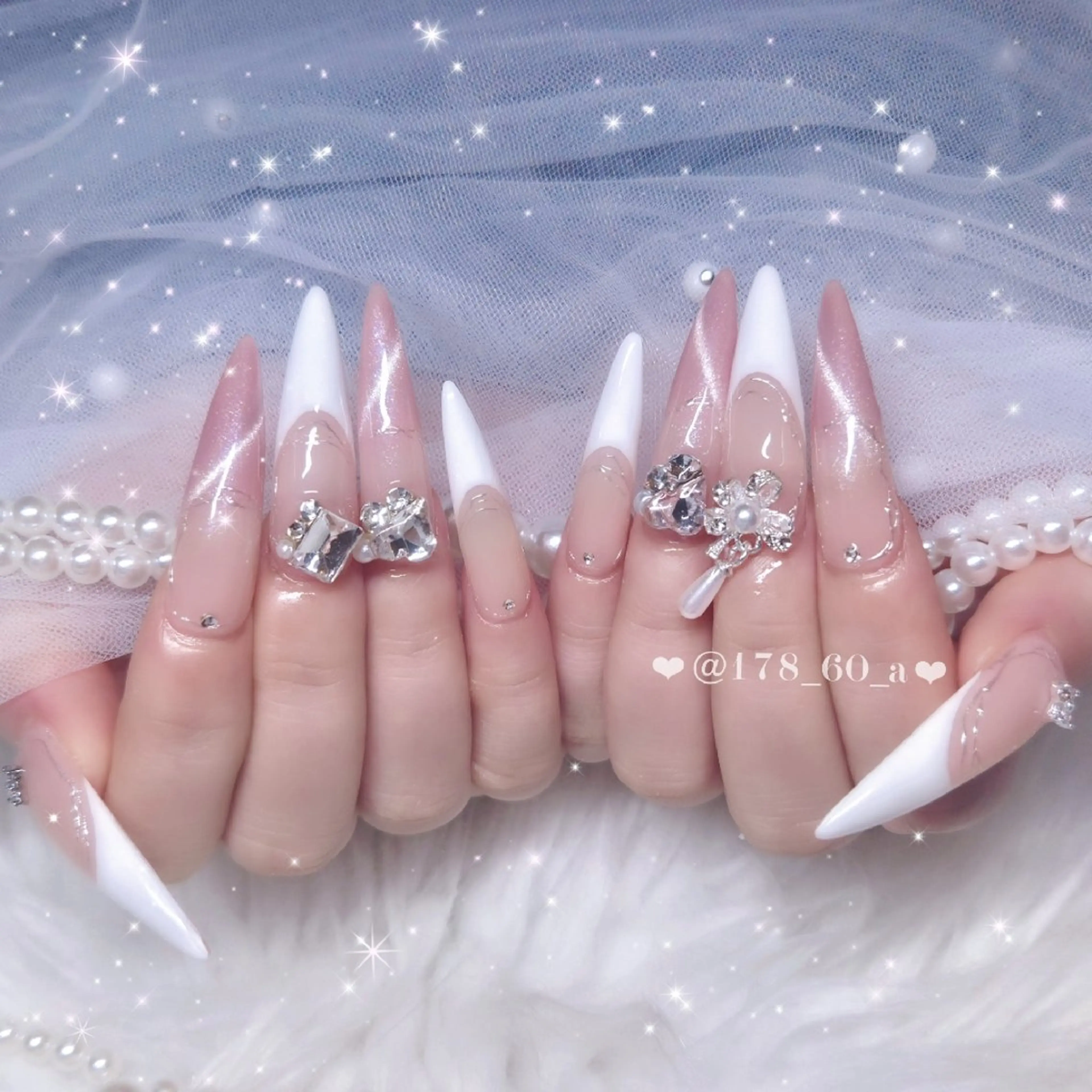 ネイル フレンチネイル マグネットネイル ミラーネイル ピンク スカルプネイル ハンドネイル HAPPINAS🎀  れん🖤痛ネイルのネイルデザイン