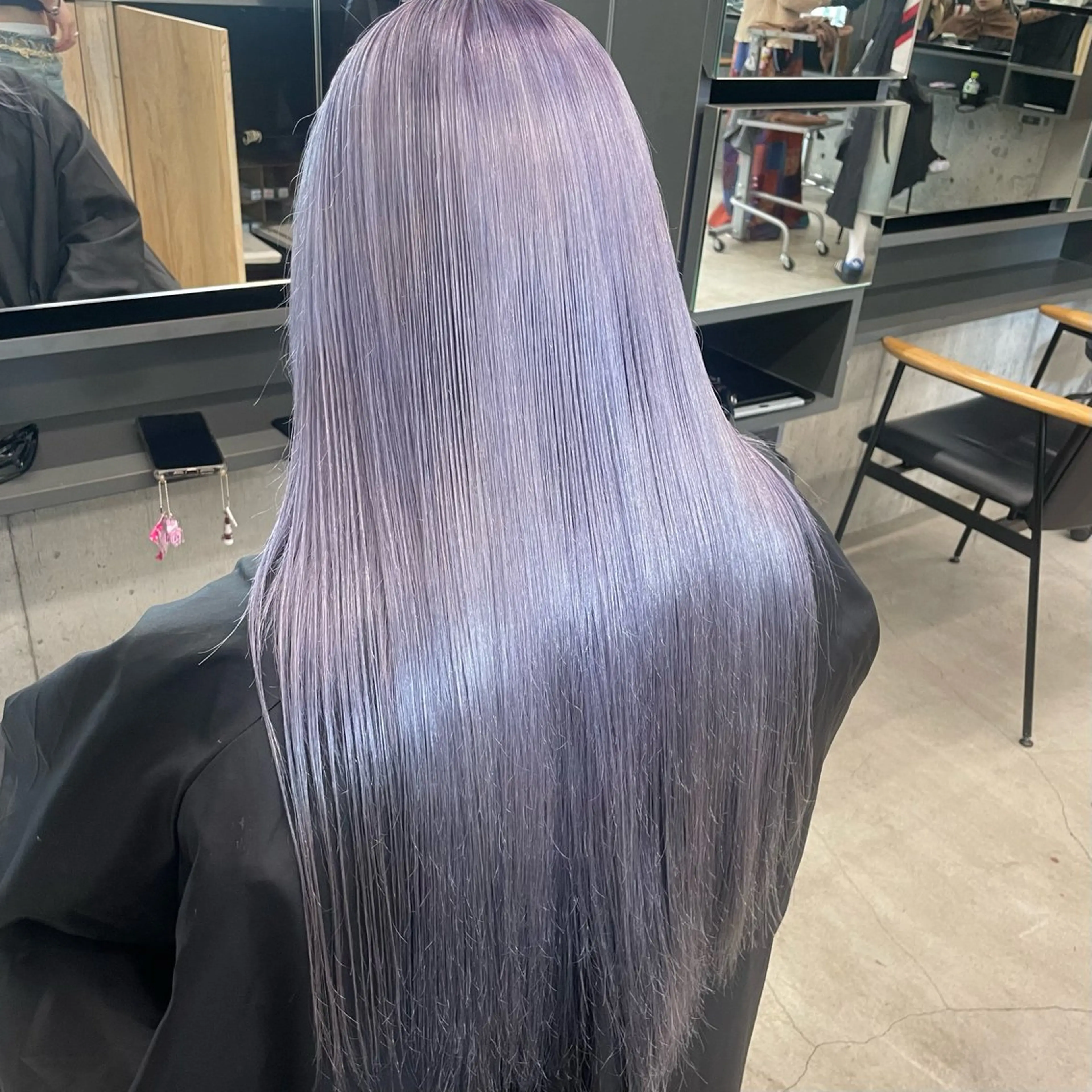 ロング カラー パープルカラー カット ヘアカラー トリートメント トレンドカラー🥣／ ヘアアレンジ✩.*˚のヘアスタイル