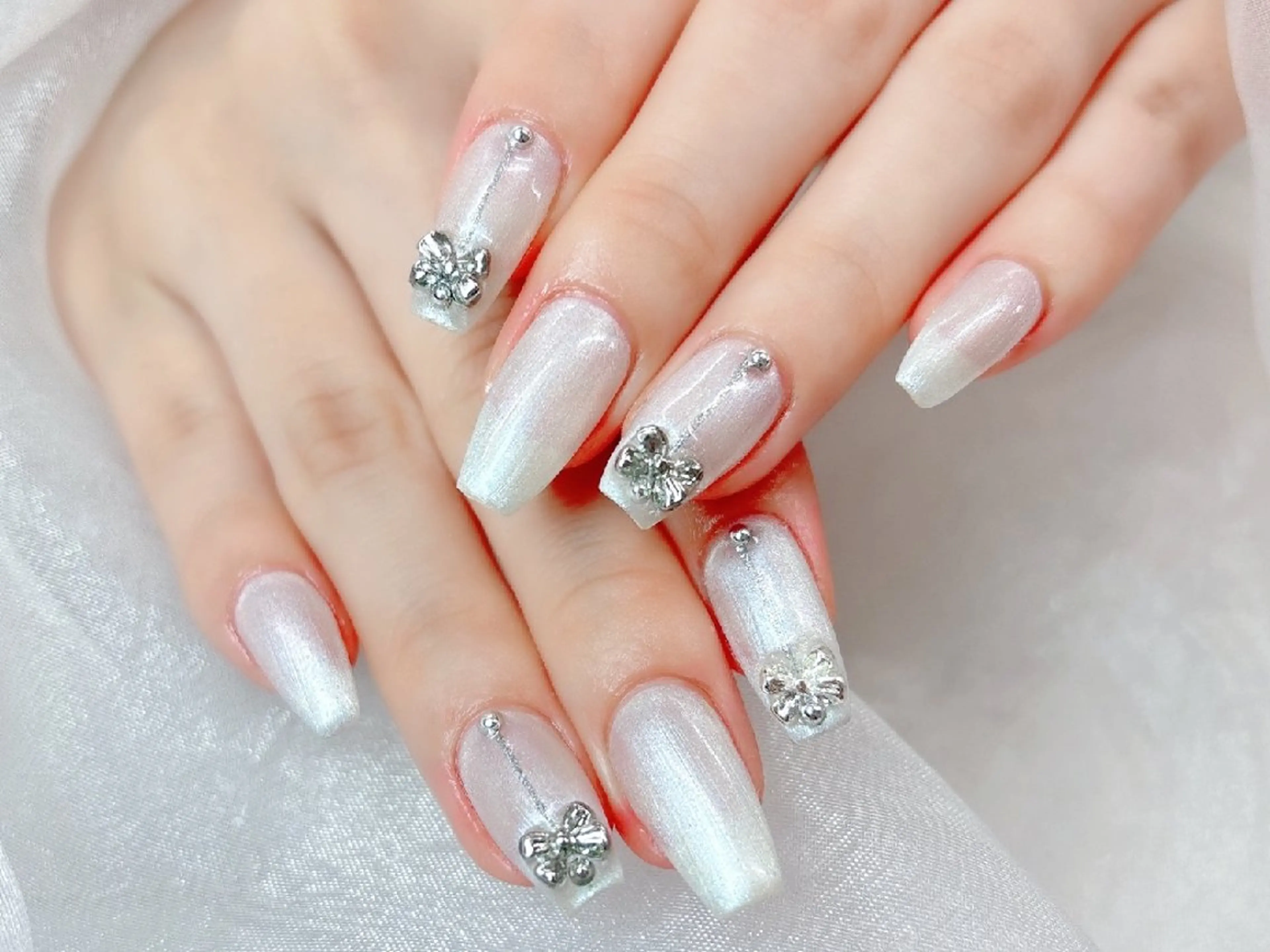 ネイル チークネイル 長さ出し フラッシュネイル フレンチネイル ジェルネイル Chouette Nailのネイルデザイン