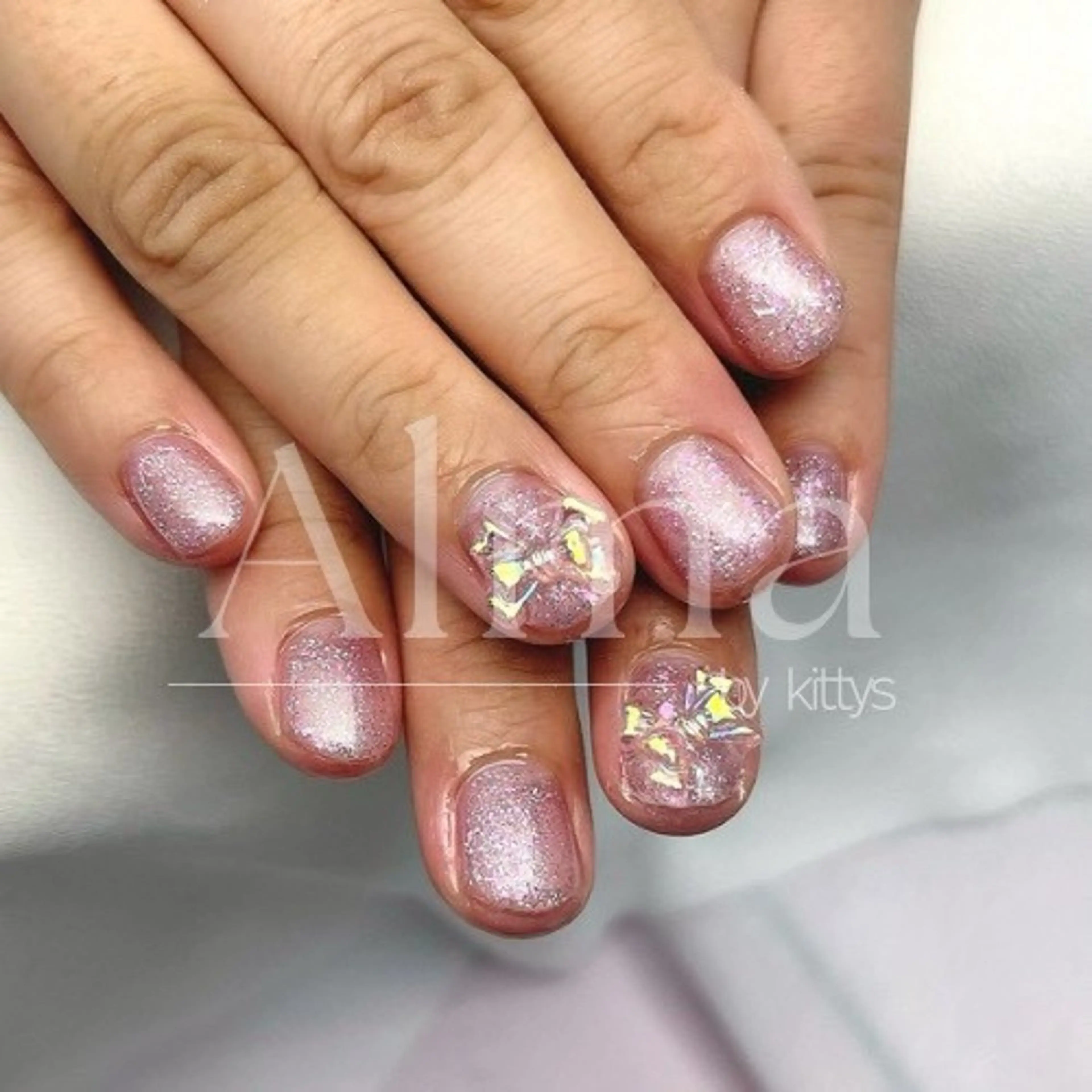 ネイル ハンドネイル Alma chitoseのネイルデザイン