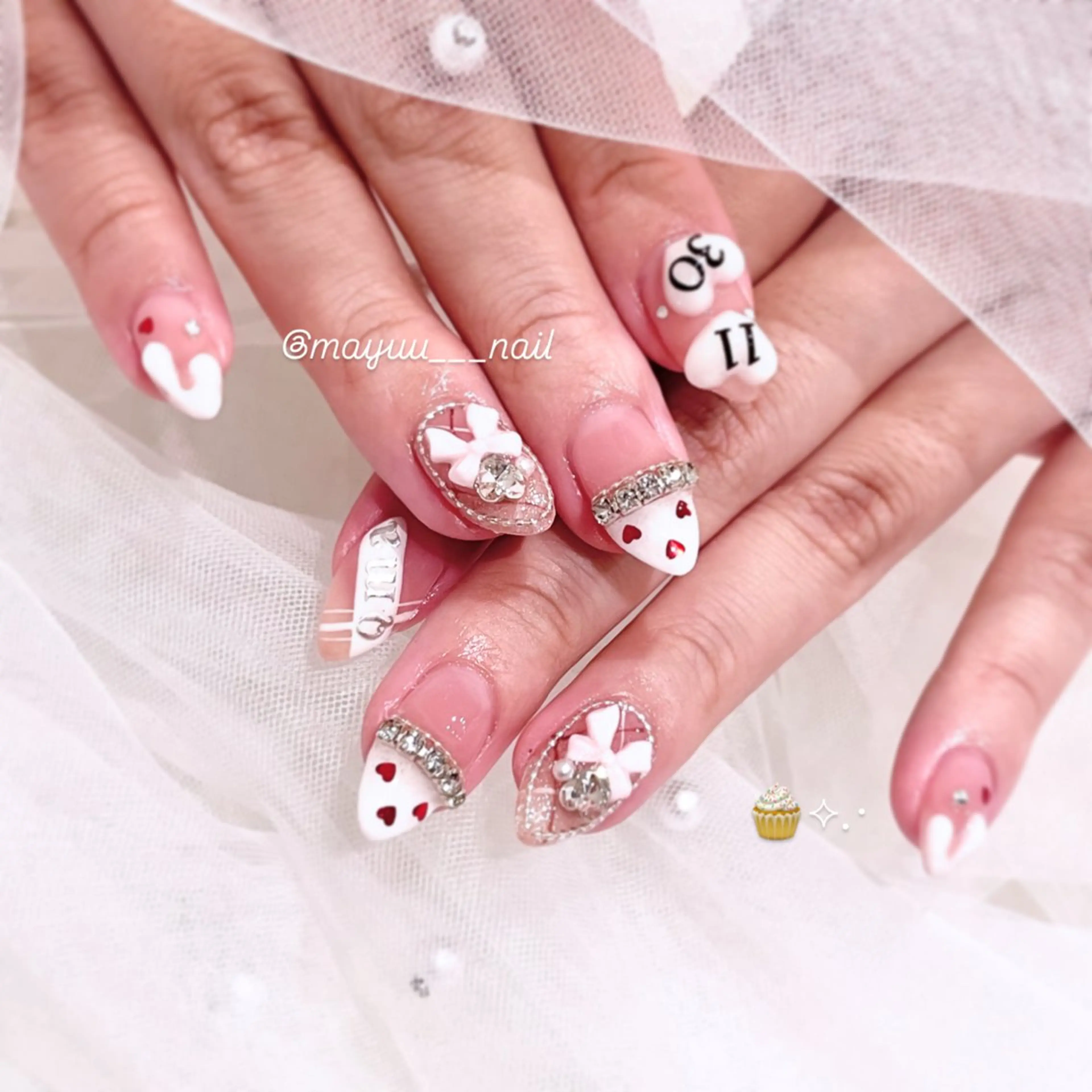 ネイル 🎀 Mayu 🎀痛ネイルのネイルデザイン