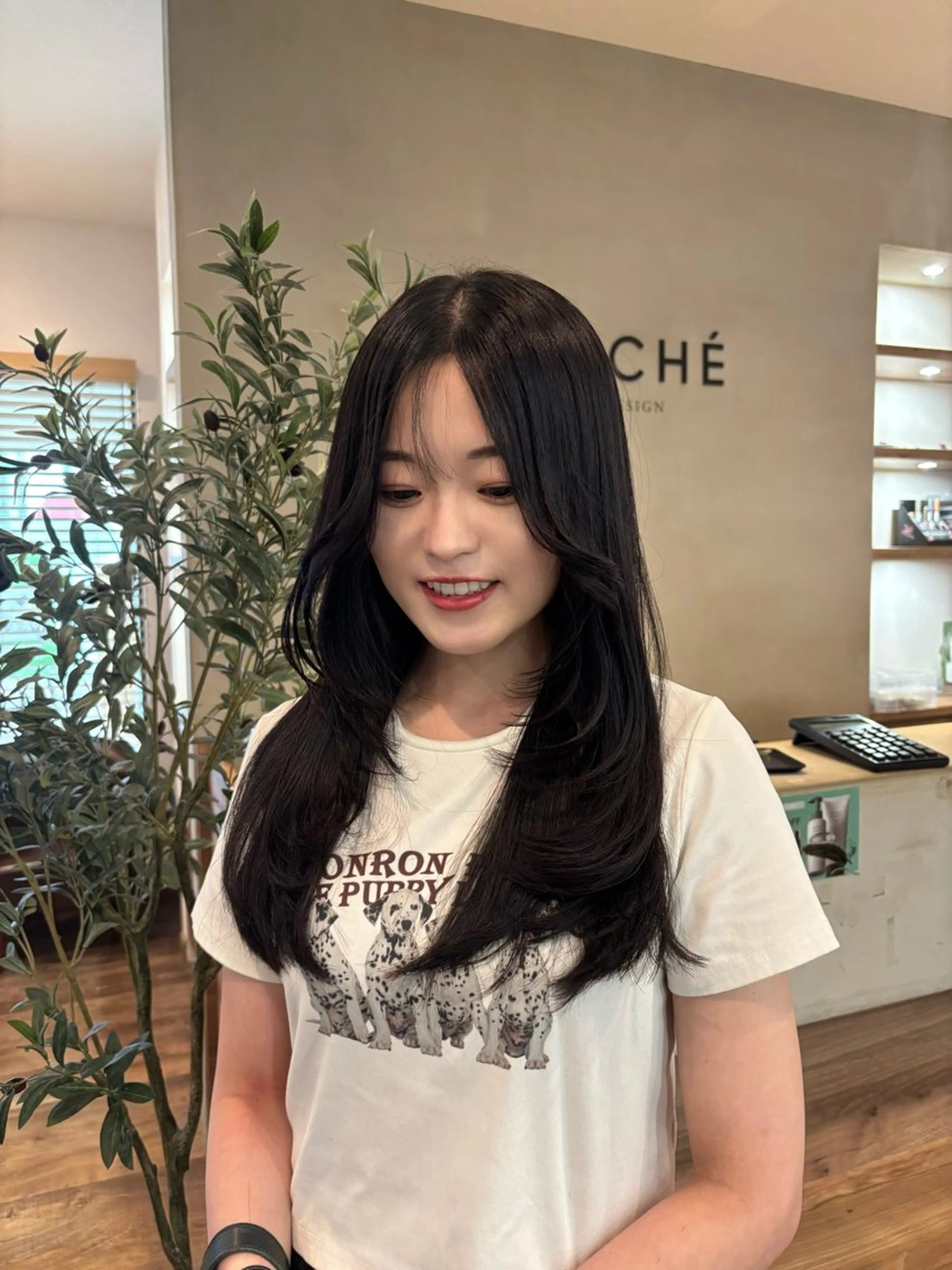 ロング 顔まわりレイヤー 顔周りカット レイヤーカット 髙木琉菜／レイヤー パーソナルカラーのヘアスタイル