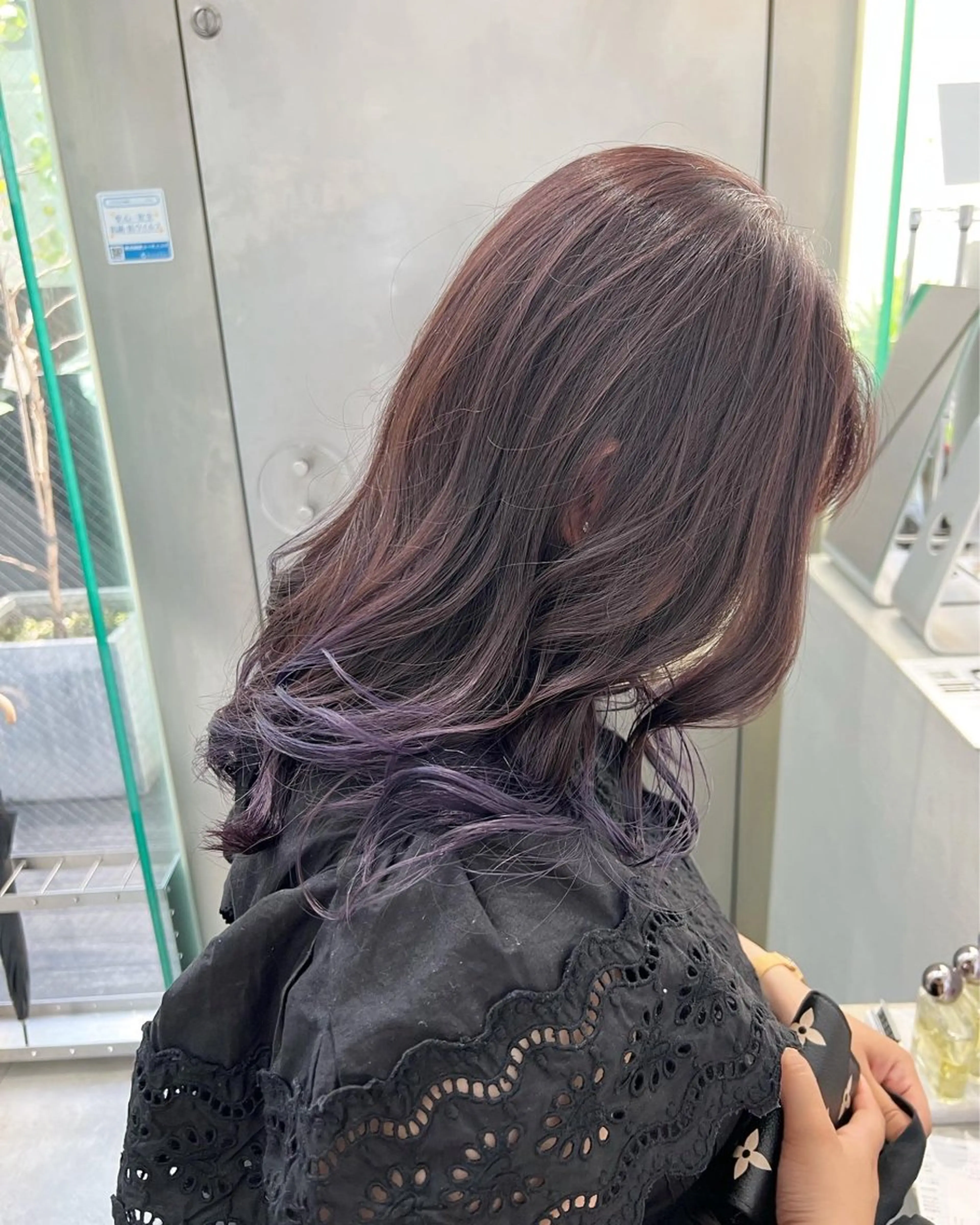 セミロング カラー ブリーチ グラデーションカラー ラベンダーカラー ヘアカラー トリートメント インナーカラー/天神 ブリーチ/吉田のヘアスタイル