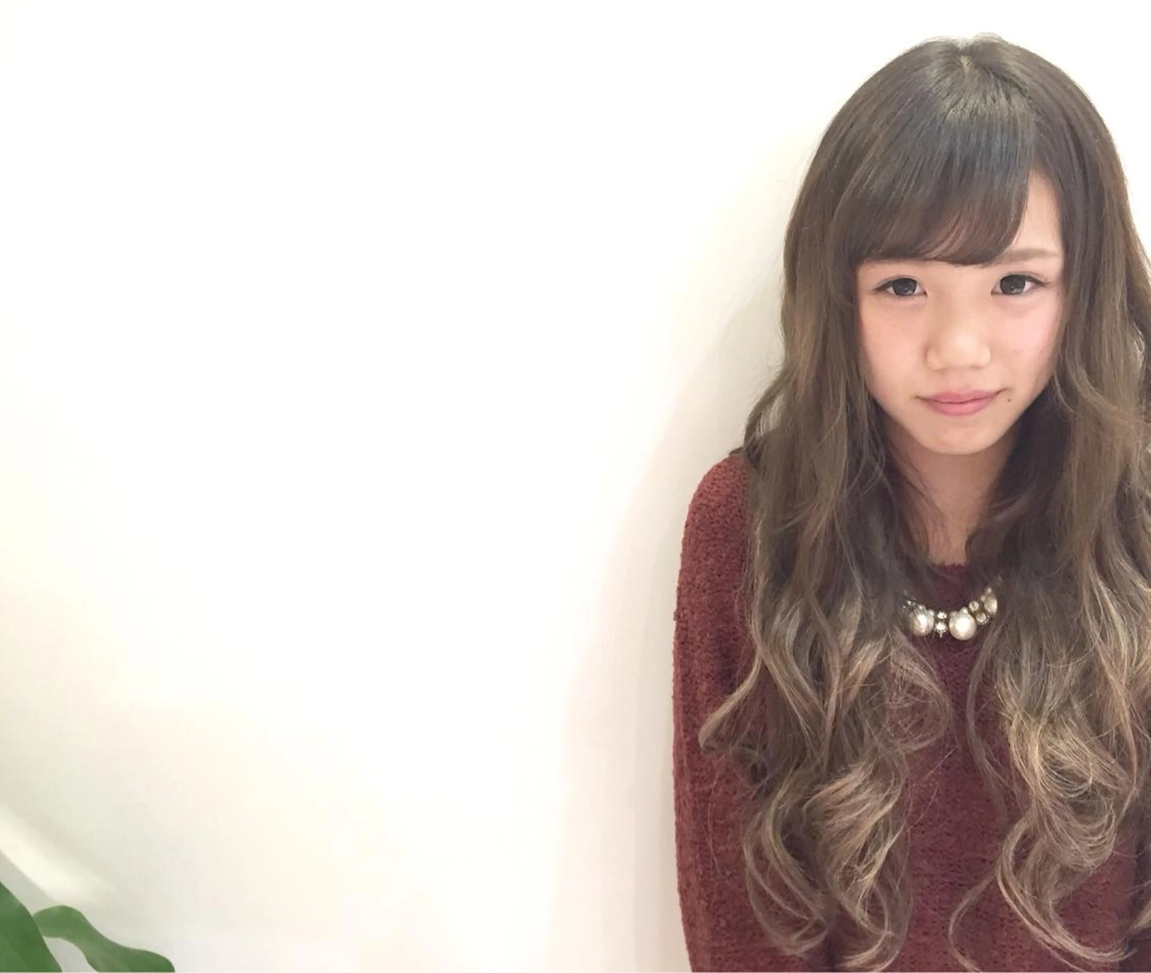 ロング カラー アッシュ ベージュカラー グラデーションカラー エクステ ハイトーン×髪質改善 KENTAのヘアスタイル